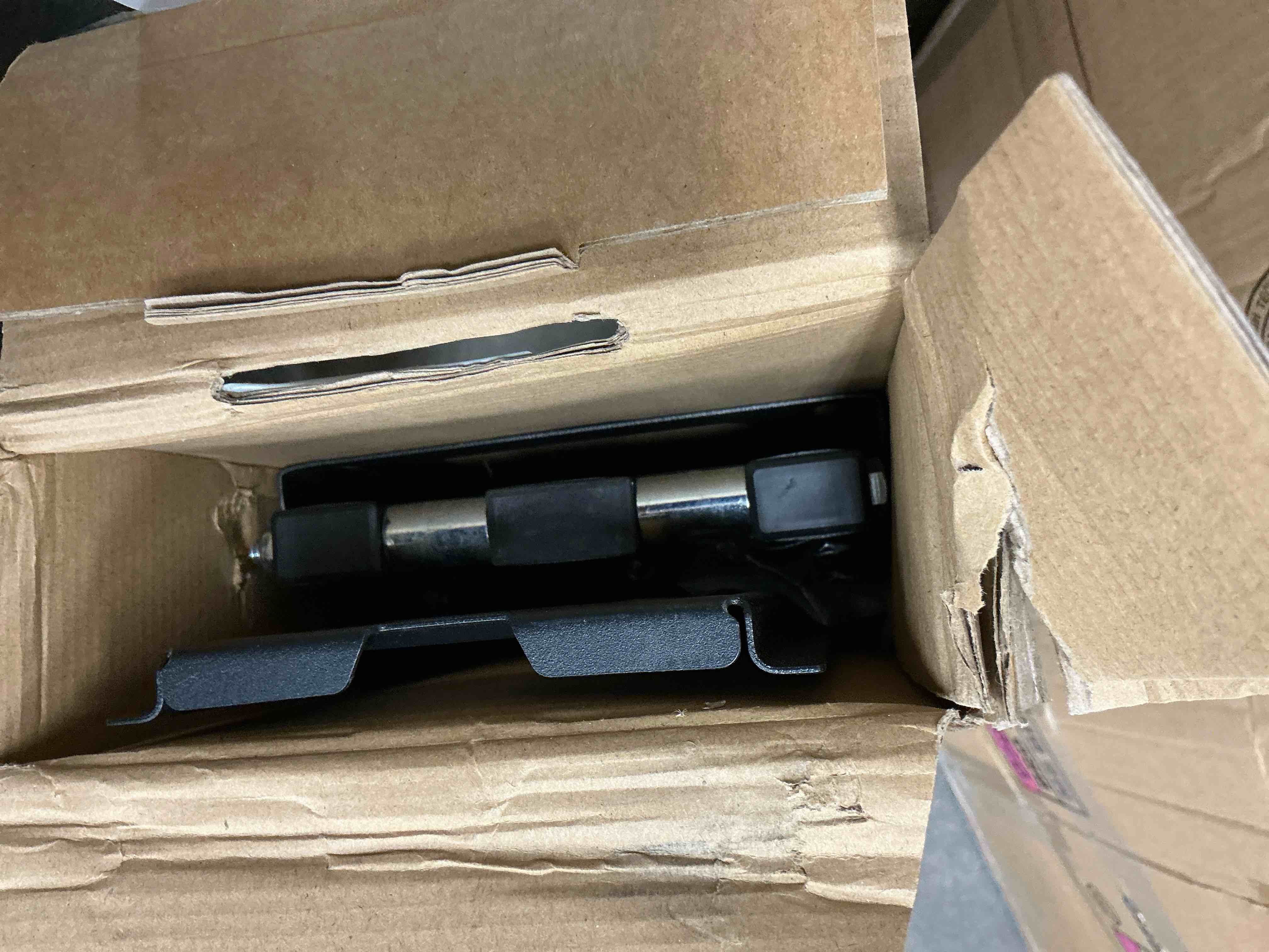 Condition photo showing Good Condition for UBesGoo 32-90  Full Motion LCD LED Plasma Flat TV Wall Mount Bracket 32 55 60 65 90