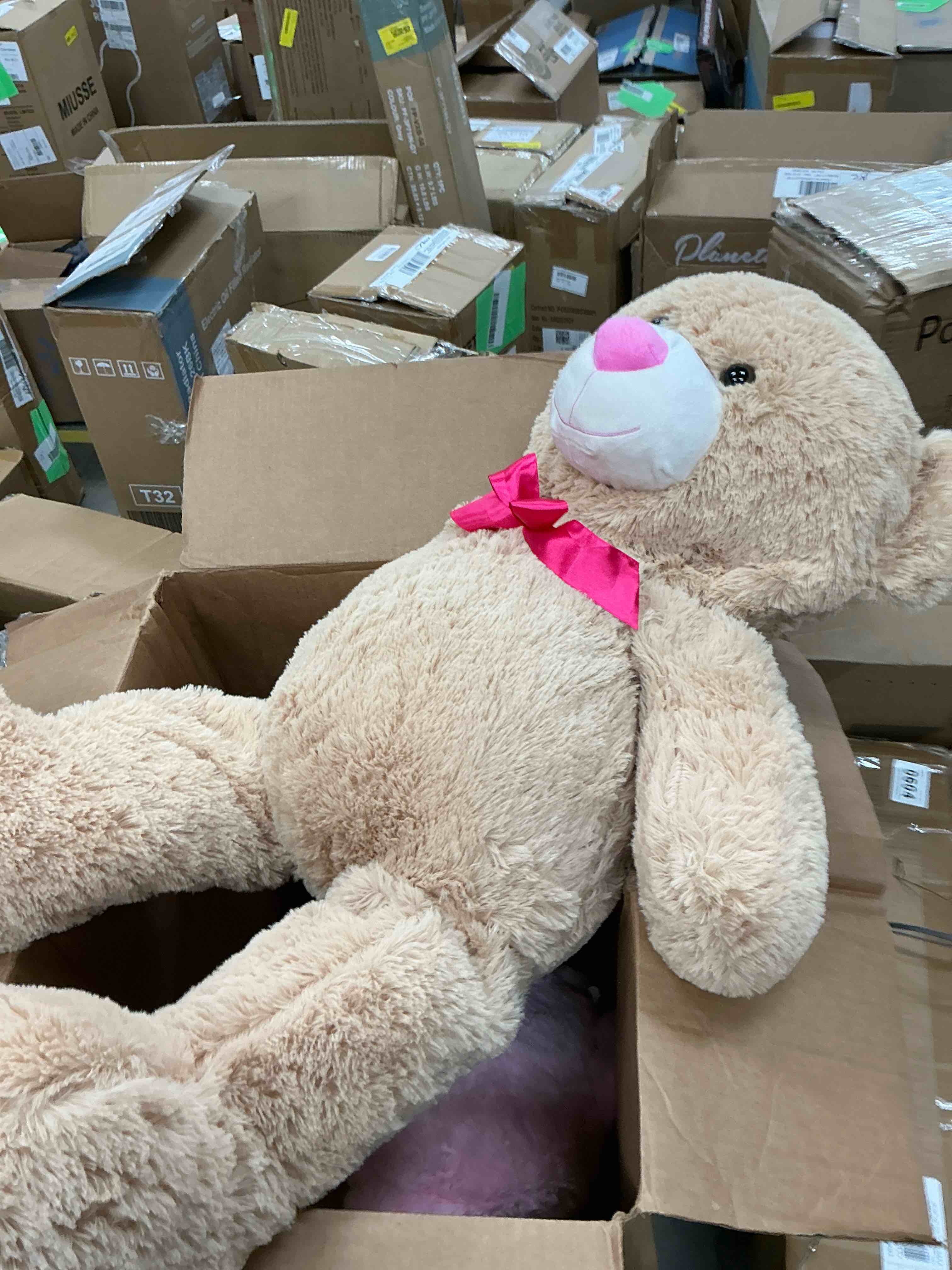 Condition photo showing Good Condition for Muiteiur Giant Teddy Bear 35.4'' Giant Stuffed Animal Big Bear Plush Toy