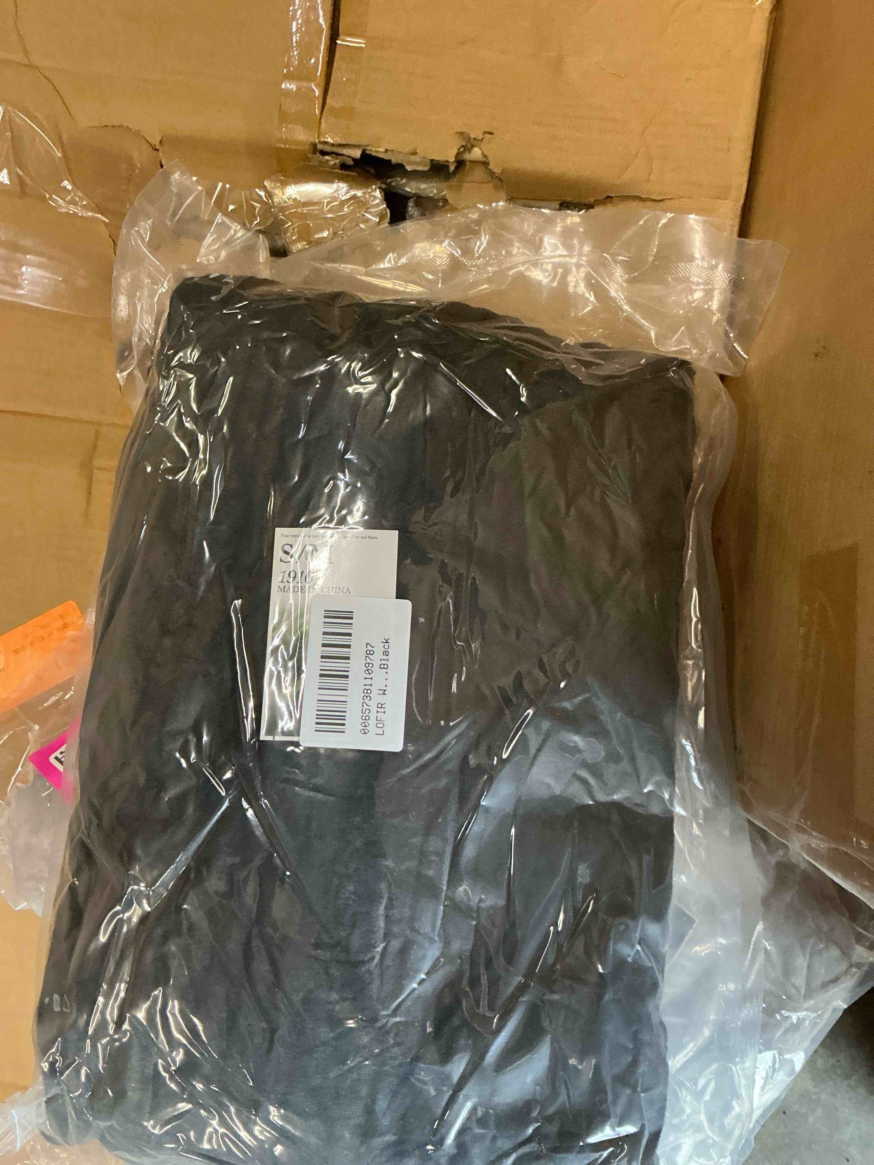 Condition photo showing New/Like New for LOFIR Womens Zipper Front Robe, Long Plush Hooded Fleece Soft Bathrobes for Women Housecoat Sleepwear Pajamas (s/m, Black)