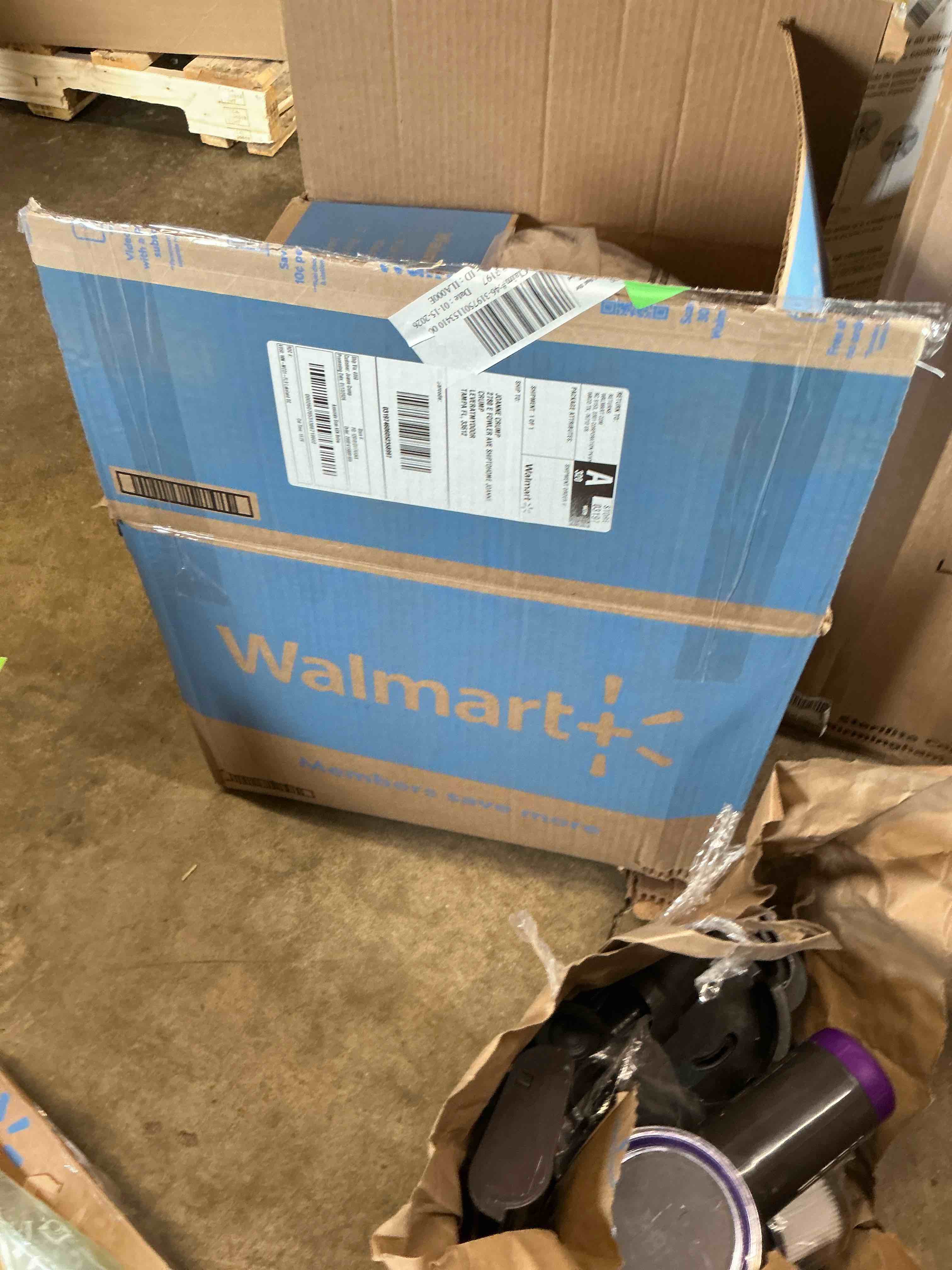 Condition photo showing Good Condition for ANGENIA King Comforter Sets Oatmeal, 3 Pieces Boho Soft Lightweight Fluffy Tufted Bedding Comforter Set, All Season Elegant Down Alternative Comforter Bed Set for Women Men