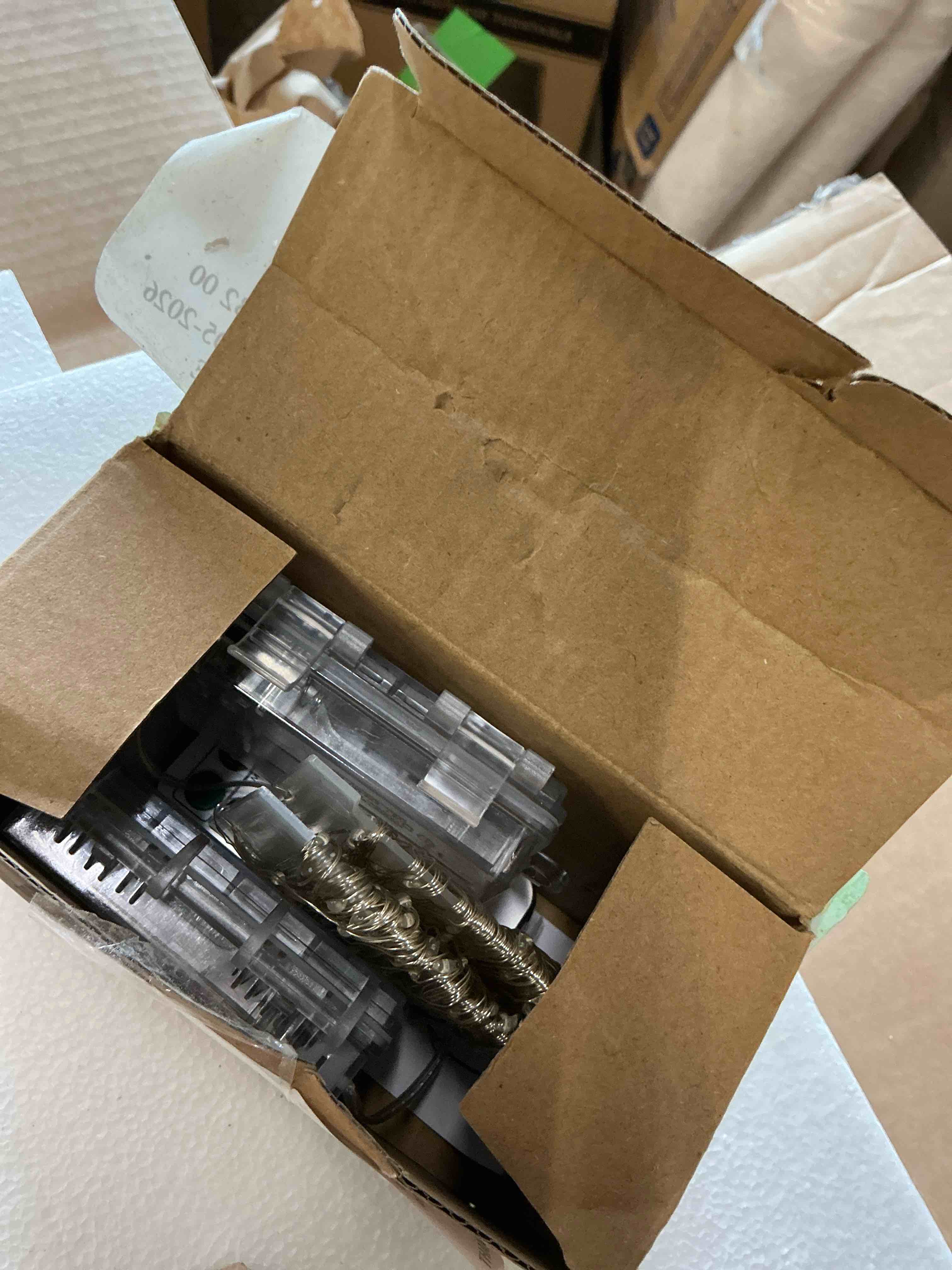 Condition photo showing New/Like New for 100 Light Indoor / Outdoor 33' Battery Operated LED String Light- Blue 2Pack