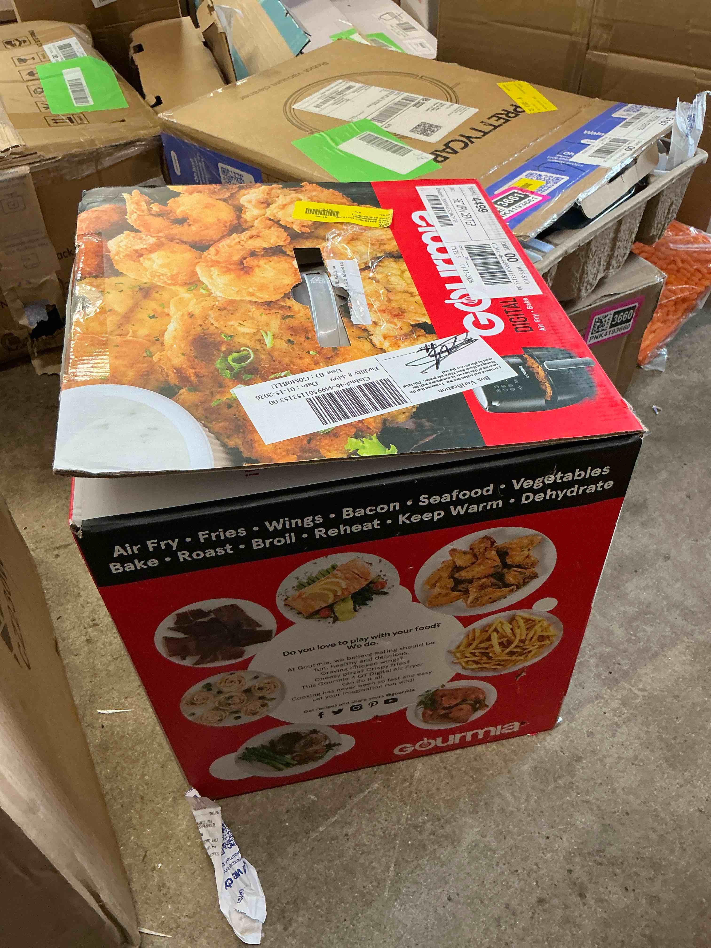 Condition photo showing New/Like New for Gourmia 4 Qt Air Fryer  12 Presets  Digital Display  FryForce 360°  Compact  Black