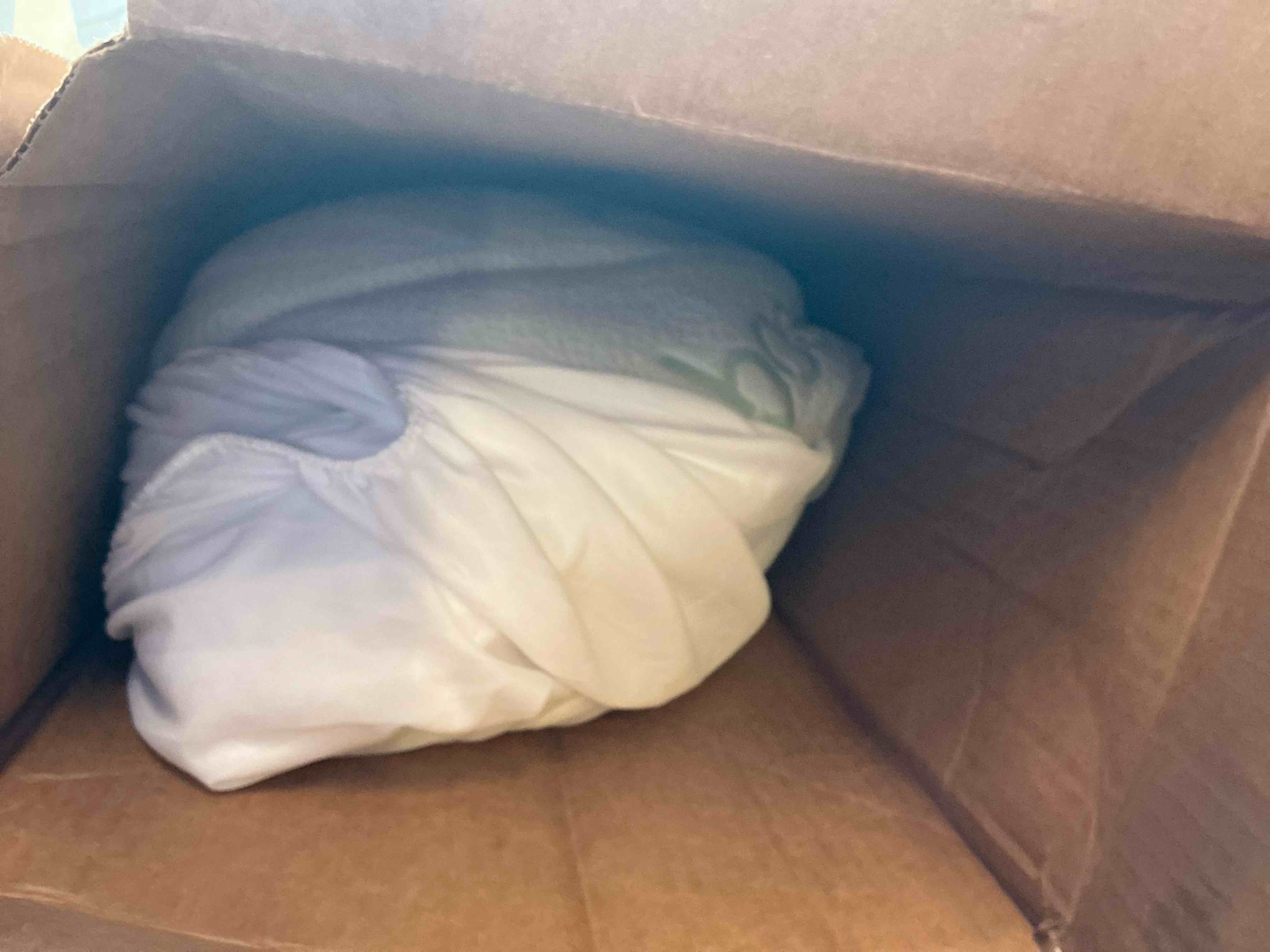Condition photo showing Good Condition for BDEUS Mattress Topper King for Back Pain,Bamboo Mattress Pad Cover,Mattress Pad,8-21" Deep Elastic Pocket, Plush Soft Down
