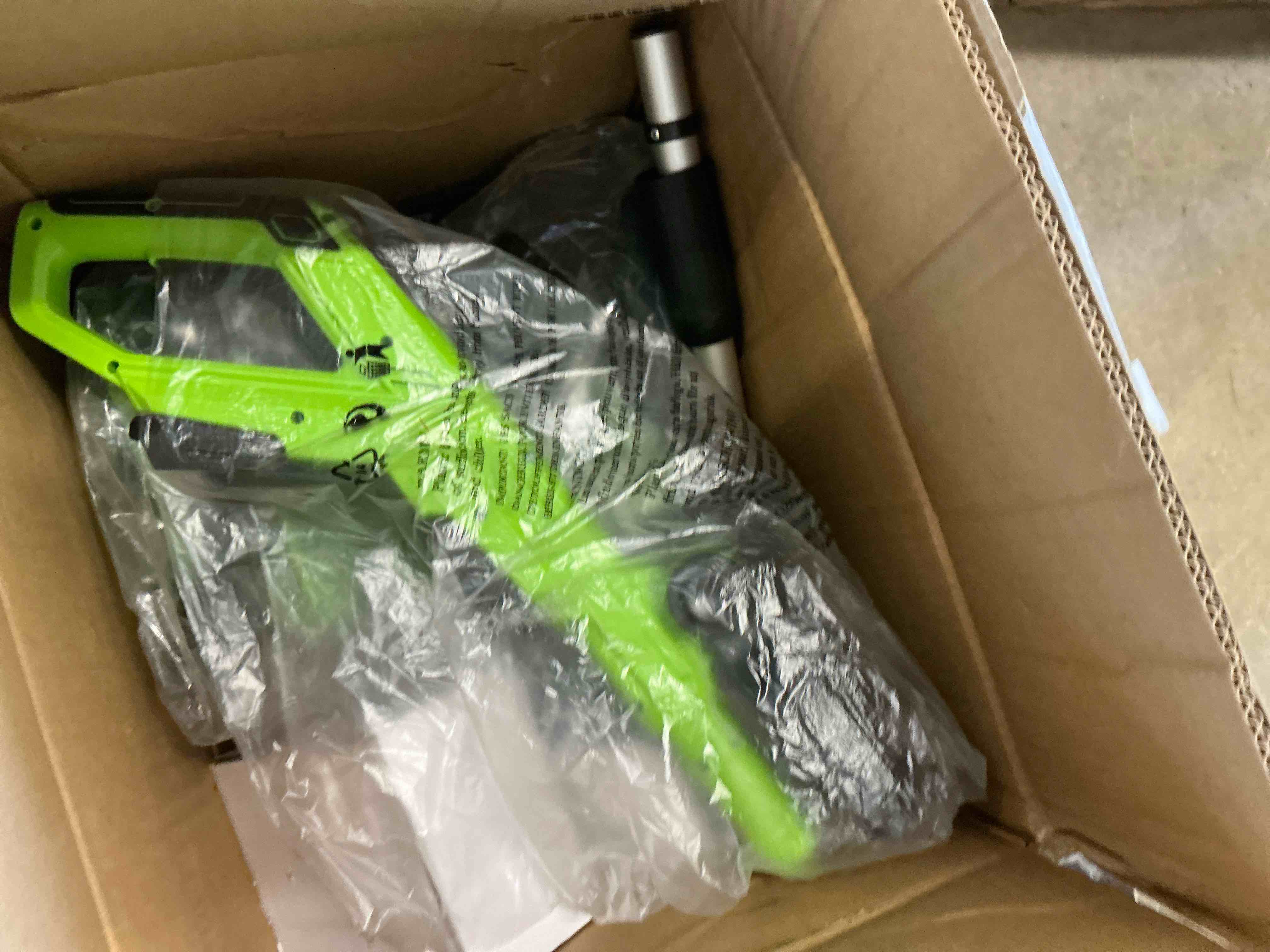 Condition photo showing New/Like New for Aootek 40V 13-inch Cordless Snow Shovel,Battery Snow Blower,Battery Powered Snow Thrower,with Auxiliary Handle and 4.0Ah*2 Portable Battery,with Glove and Goggles