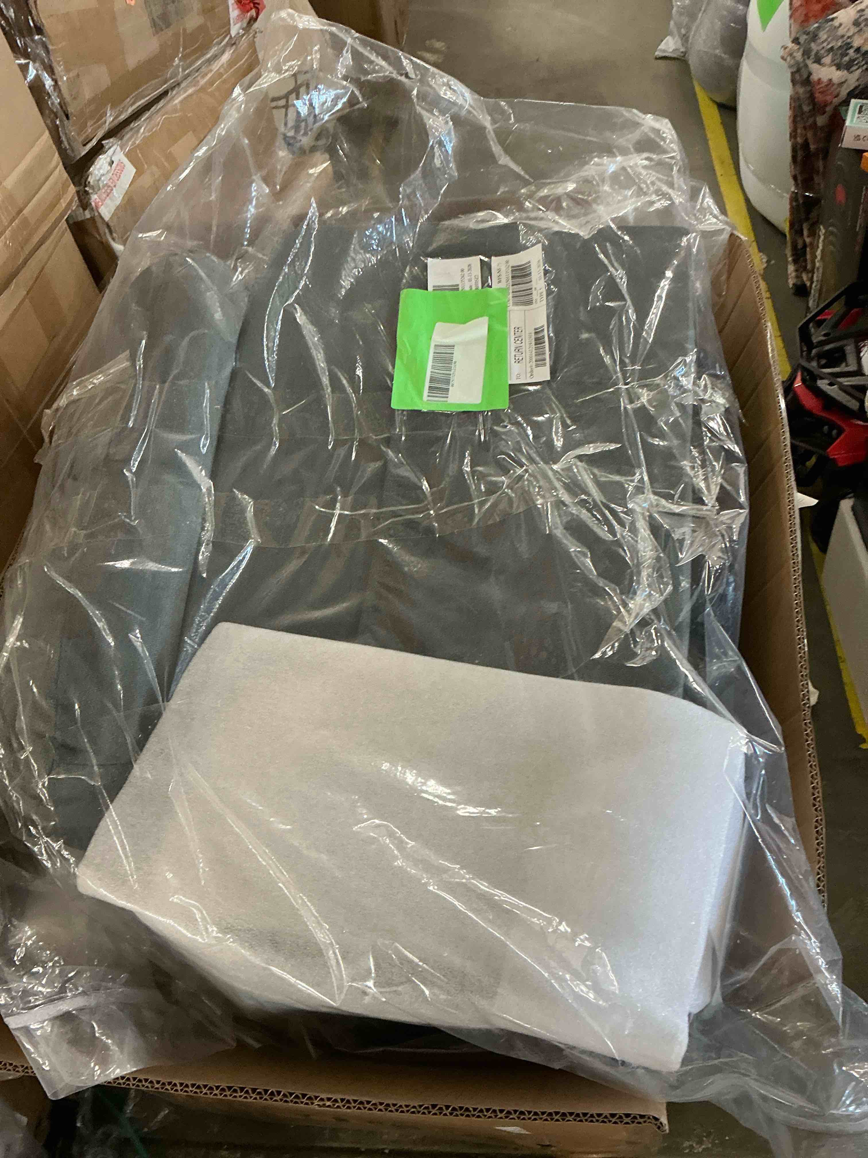 Condition photo showing Good Condition for Lisonu Power Lift Recliner Chair for Elderly with Extended Footrest, Dark Gray Oversized Fabric Armchair, Electric Reclining Sofa with Cup Holders