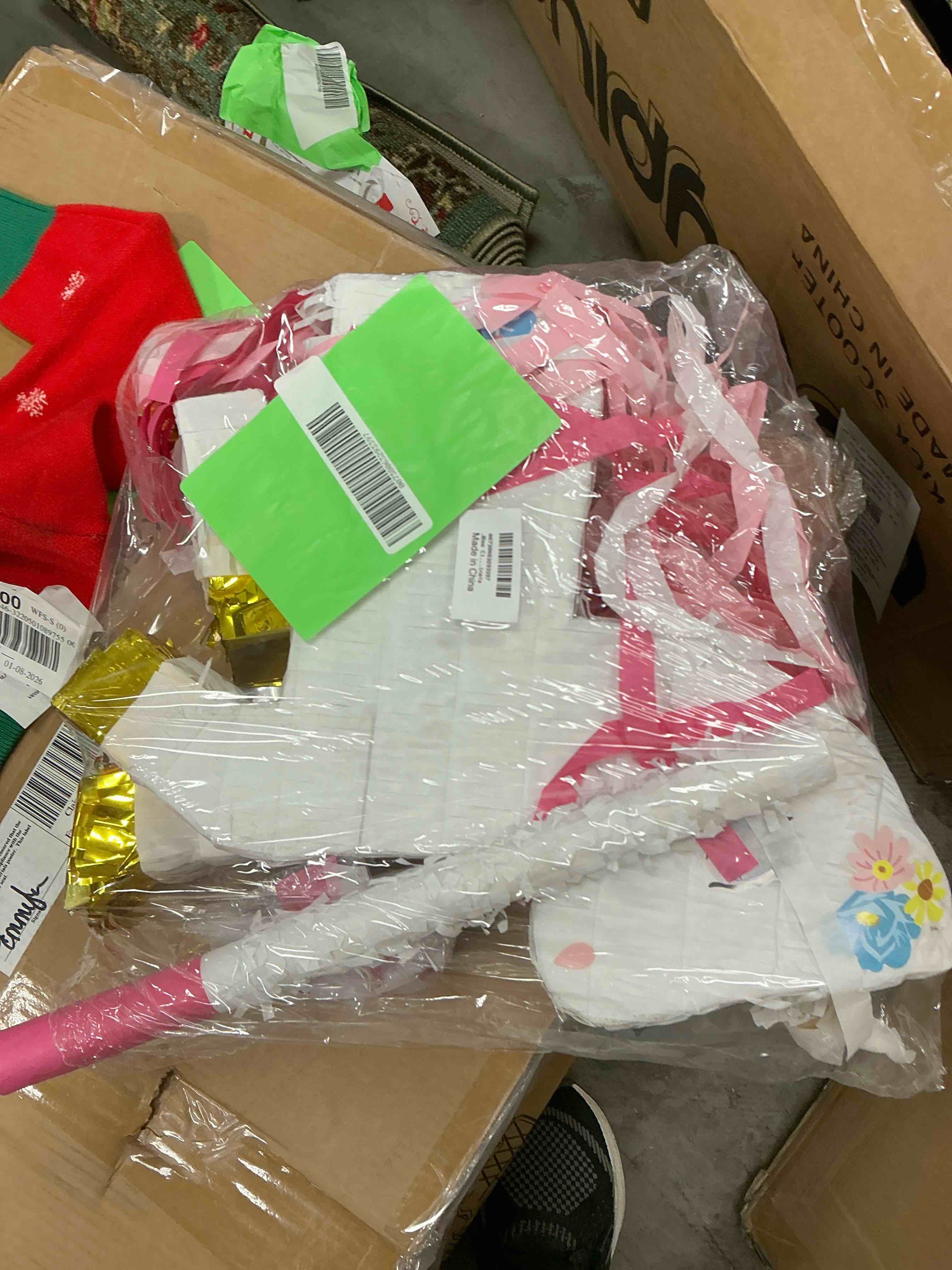 Condition photo showing Good Condition for JBee Ctrl Unicorn Pinata Unicorn Party Supplies Pinata Bundle with Blindfold and Bat for Girls Boys Kids Unicorn Theme Birthday Party Game Decorations (16.14" x 12.6" x 3.5")