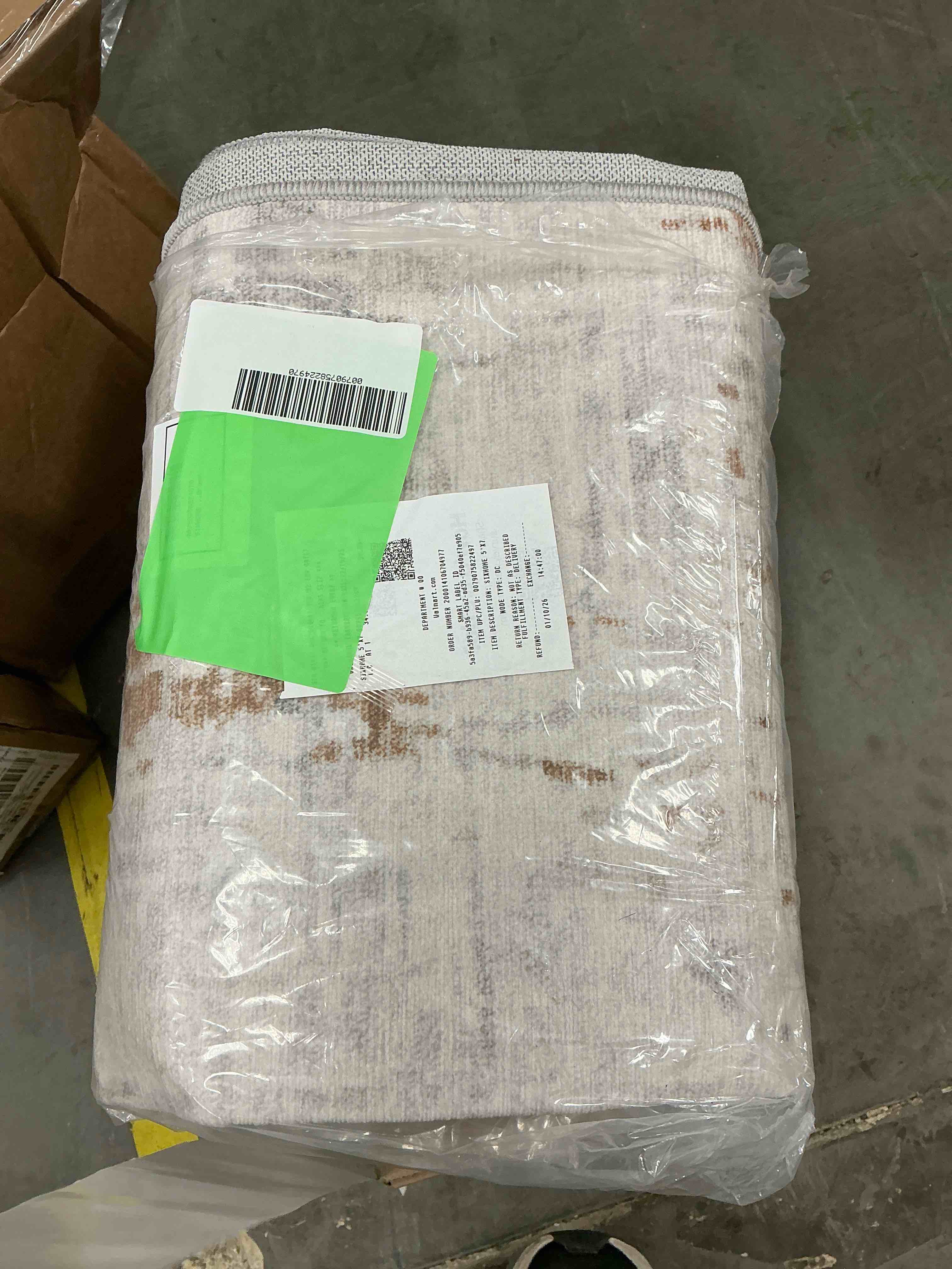 Condition photo showing Good Condition for SIXHOME 5 x7  Area Rugs for Living Room Modern Abstract Area Rugs Machine Washable Rugs Soft Neutral Carpet Rugs for Bedroom Dining Room Office Playroom Aesthetic Home Decor Non Slip Rug Brown