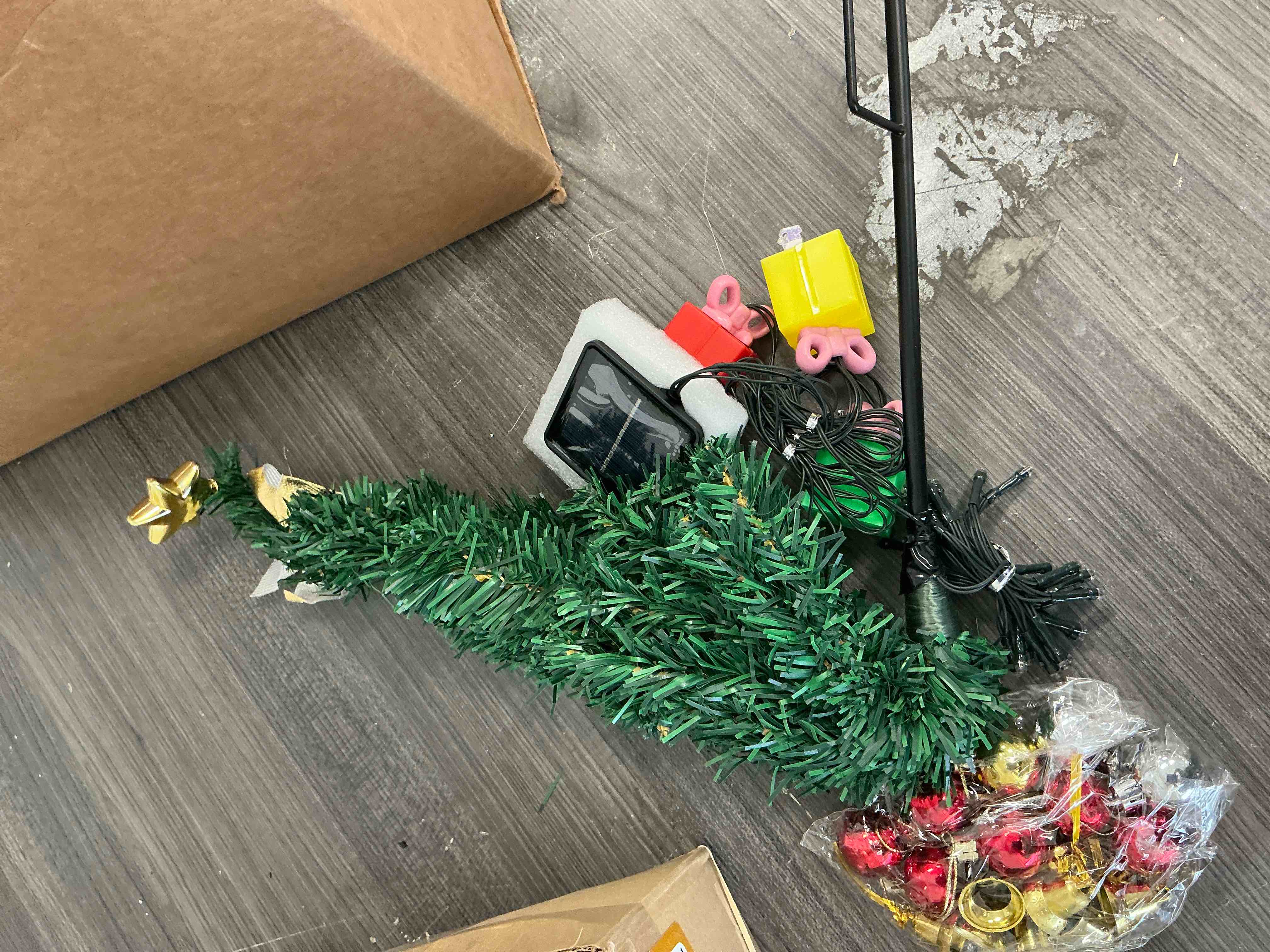 Condition photo showing Good Condition for Solar Christmas Tree Decorations Outdoor Lights 2 Pack with 60 LED 44 Xmas Ornaments 6 Lighted Gift Boxes 8 Modes 30Inch Mini Prelit Christmas Tree for Porch Pathway Yard Grave Cemetery Decor