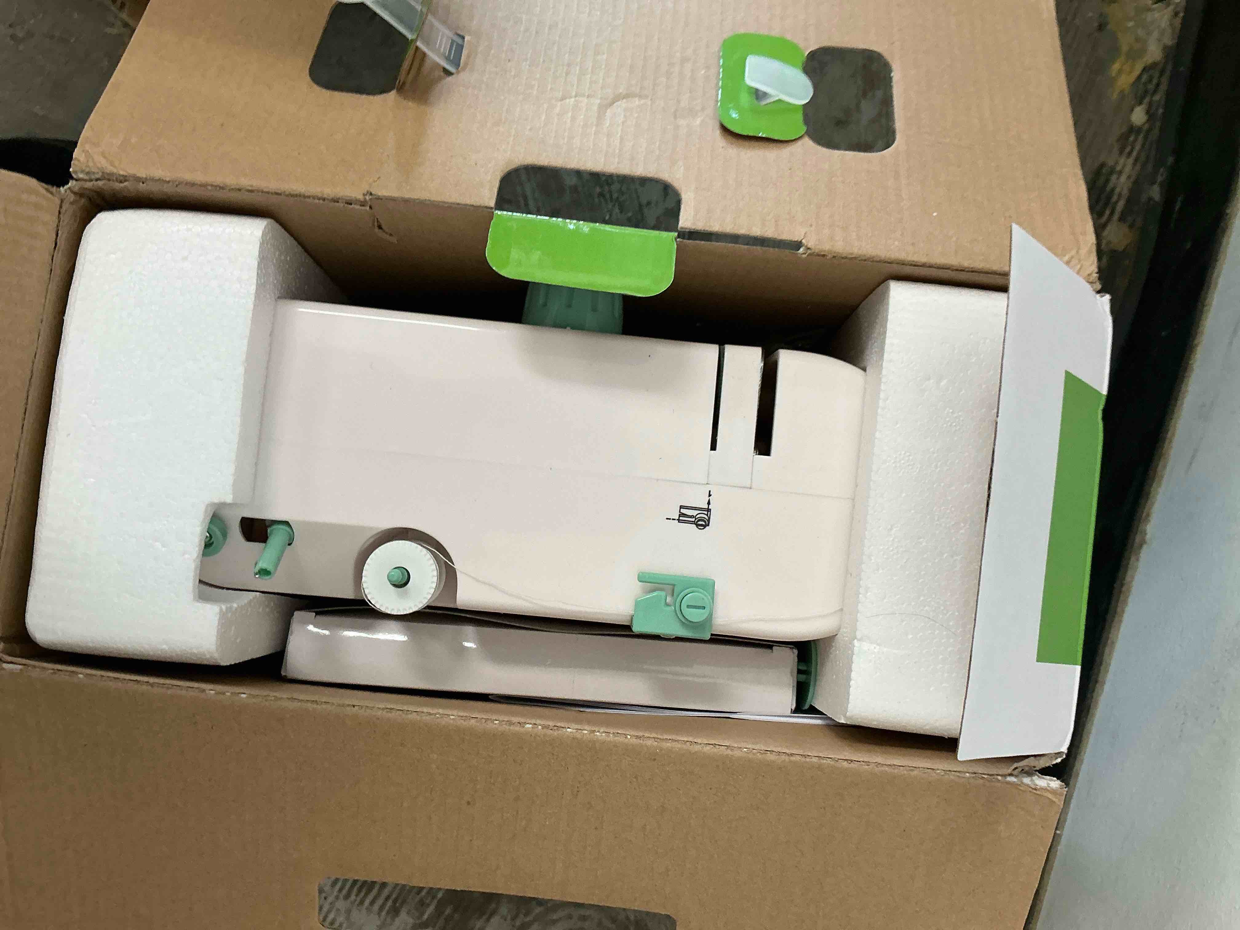 Condition photo showing Good Condition for Sewing Machine for Beginners with 12 Built-in Stitches, 6 Included Feet, Portable Sewing Machine with Foot Pedal, High-Low Speeds