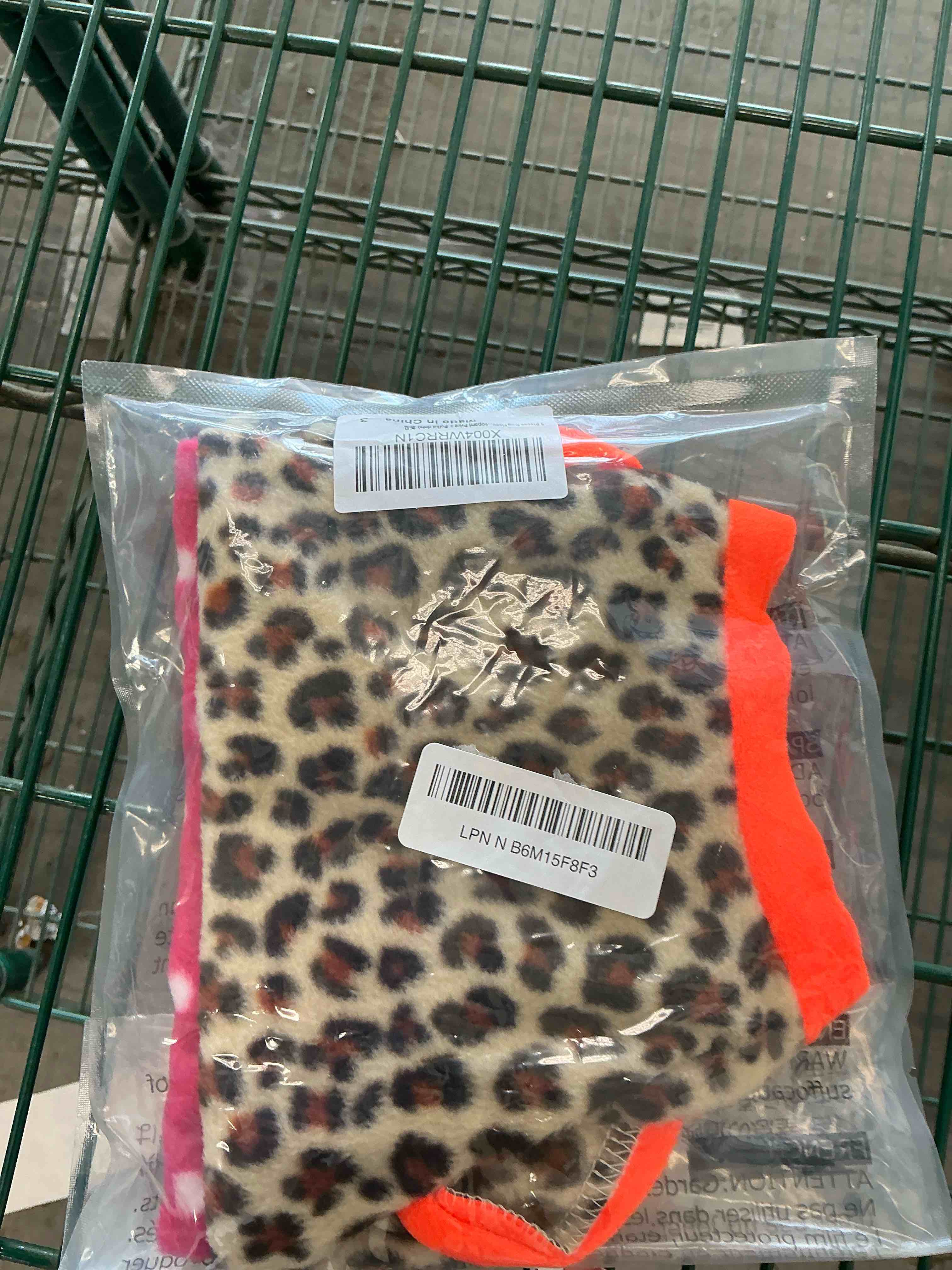 Condition photo showing Good Condition for Rbenxia 2 Pieces Dog Fleece Sweaters Puppy Warm Sweater Doggie Sweatshirt Soft Fleece Dog Pajamas Puppy Clothes Winter Dogs Outfits for Small Dogs Cat Pets (Medium, Leopard Print + Polka dots) Leopard print + polka dots Medium