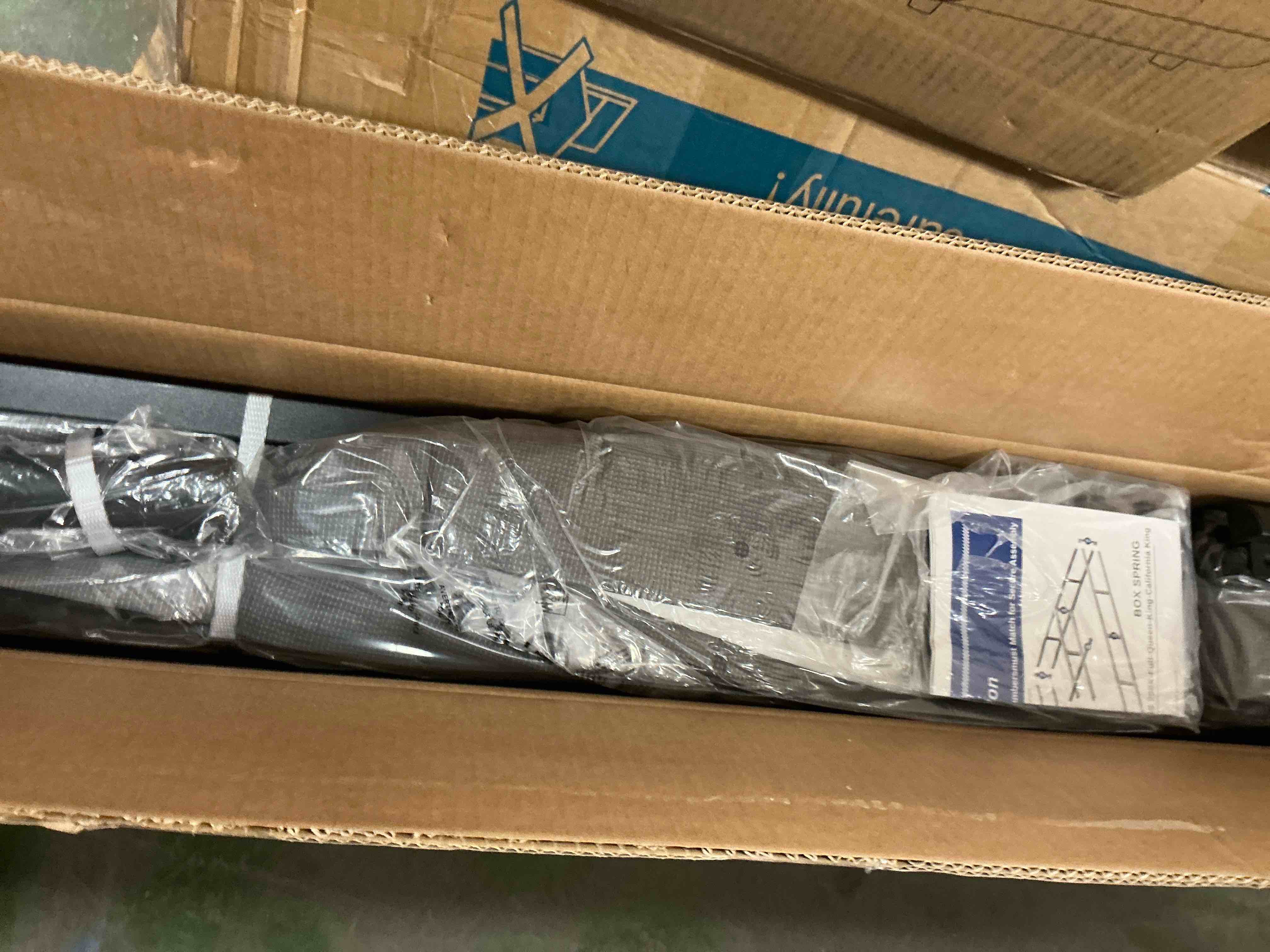 Condition photo showing New/Like New for QFTIME 5" Metal Queen Box Spring, Mattress Foundation, Heavy-Duty, Easy Assembly