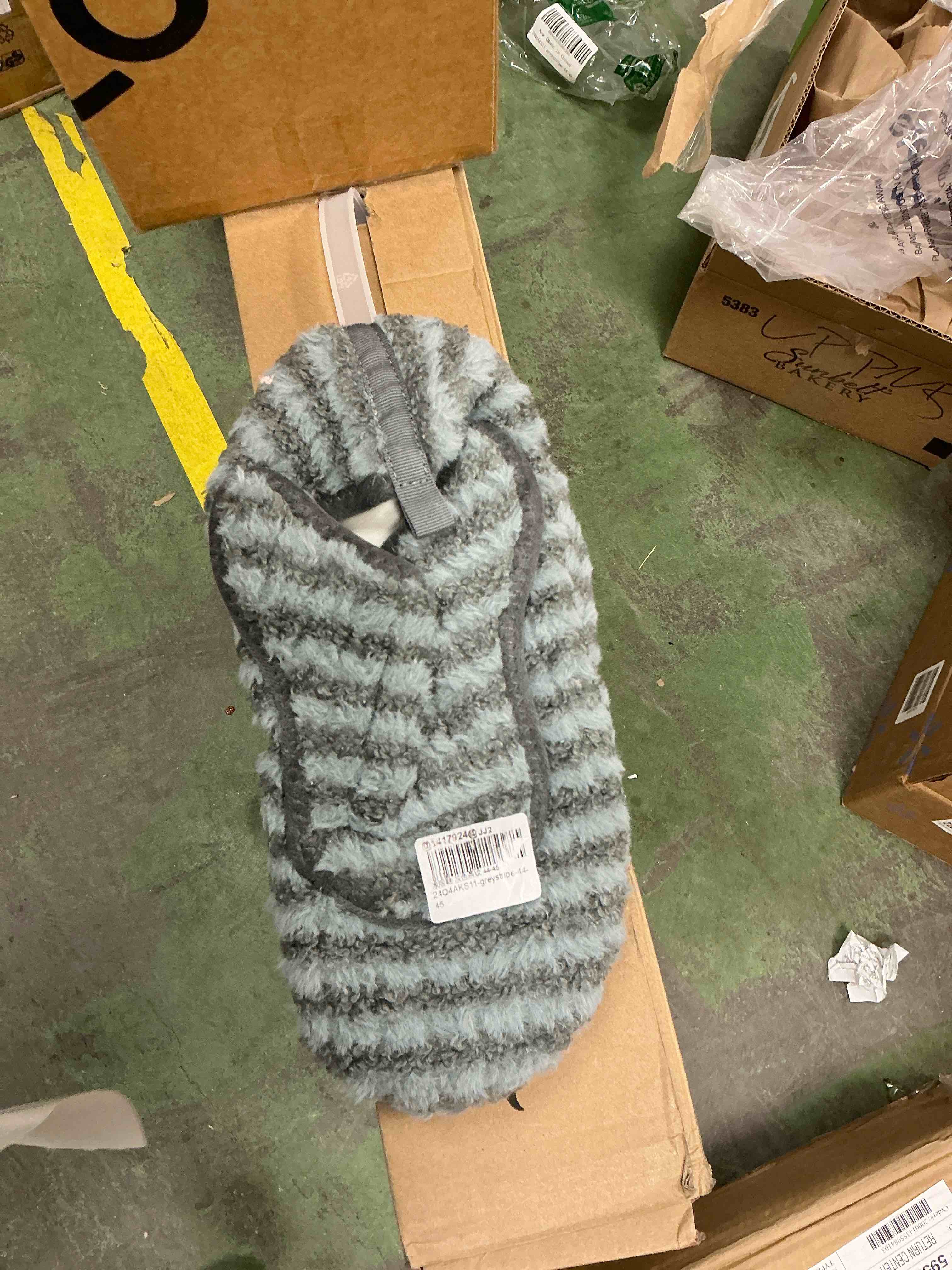 Condition photo showing Good Condition for Barerun Diabetic Edema Swollen Slippers for Women & Men, Wide Adjustable Comfort
