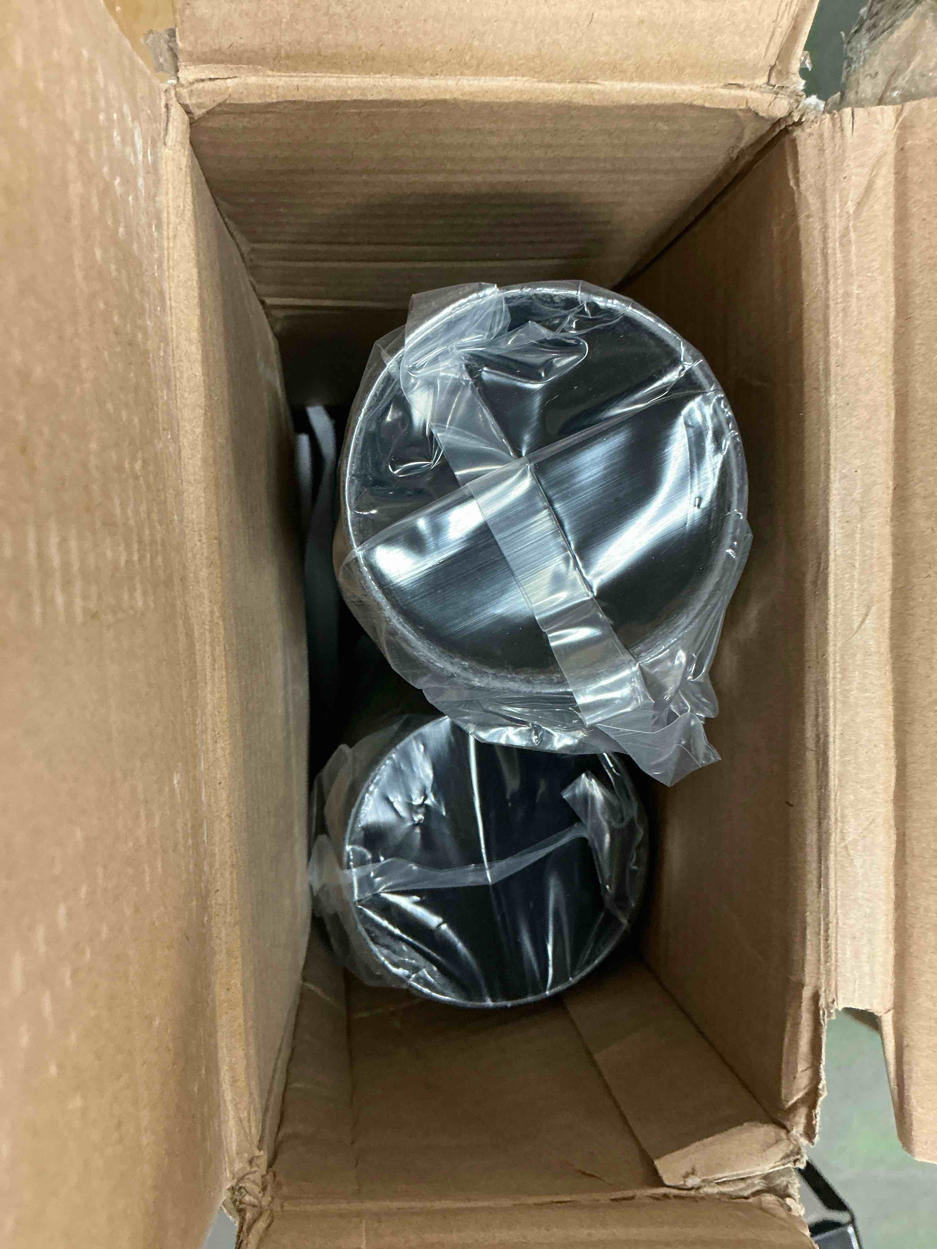 Condition photo showing New/Like New for 4W Pedestal Galvanized Steel Mailbox Post 11.81× 5.91 × 51.18 inches?for Use with Mailbox?Black