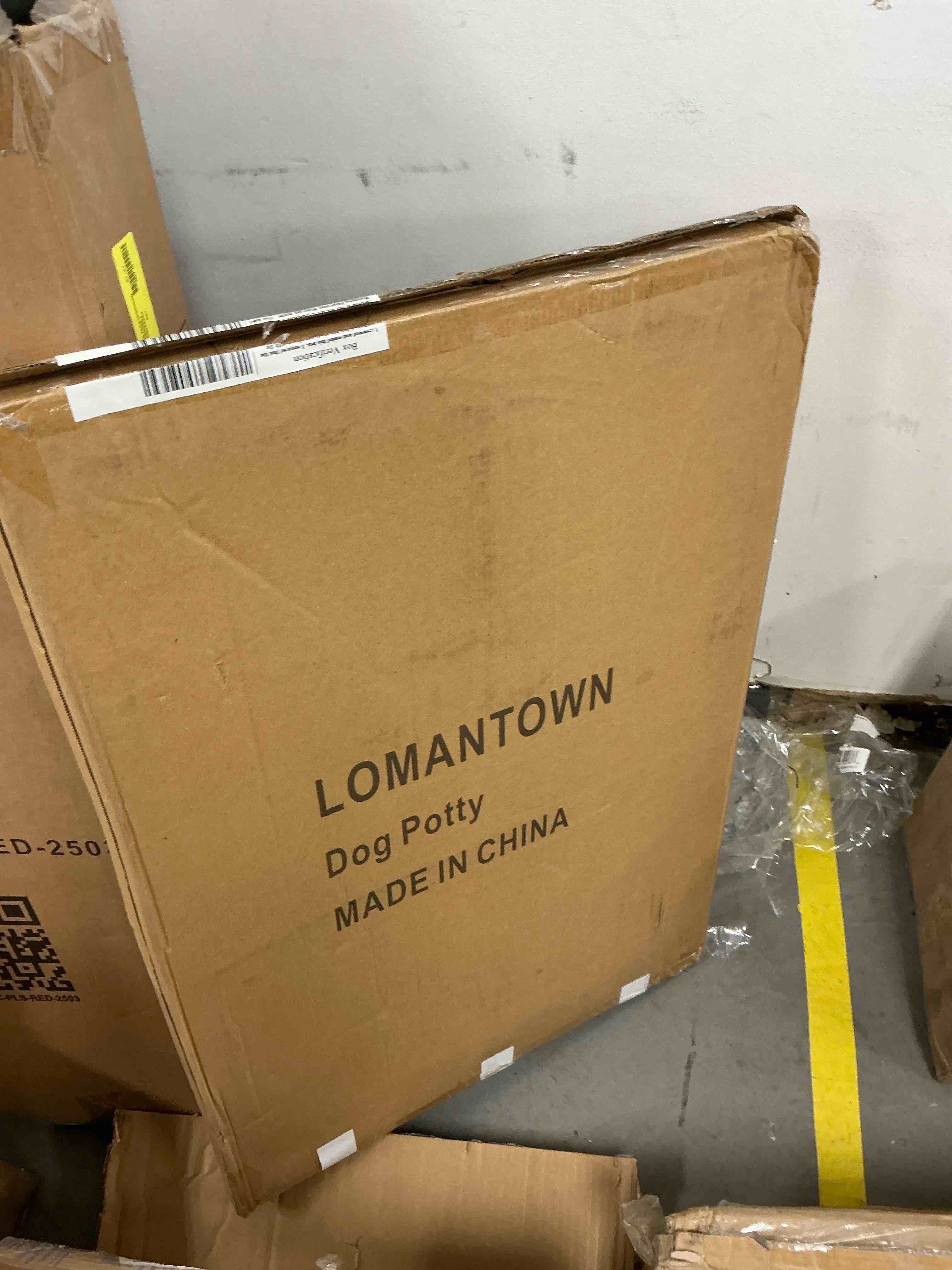 Condition photo showing Good Condition for LOMANTOWN Fake Grass Dog Potty Pad Portable Dog Turf Trainer Grass with Tray  30 x20