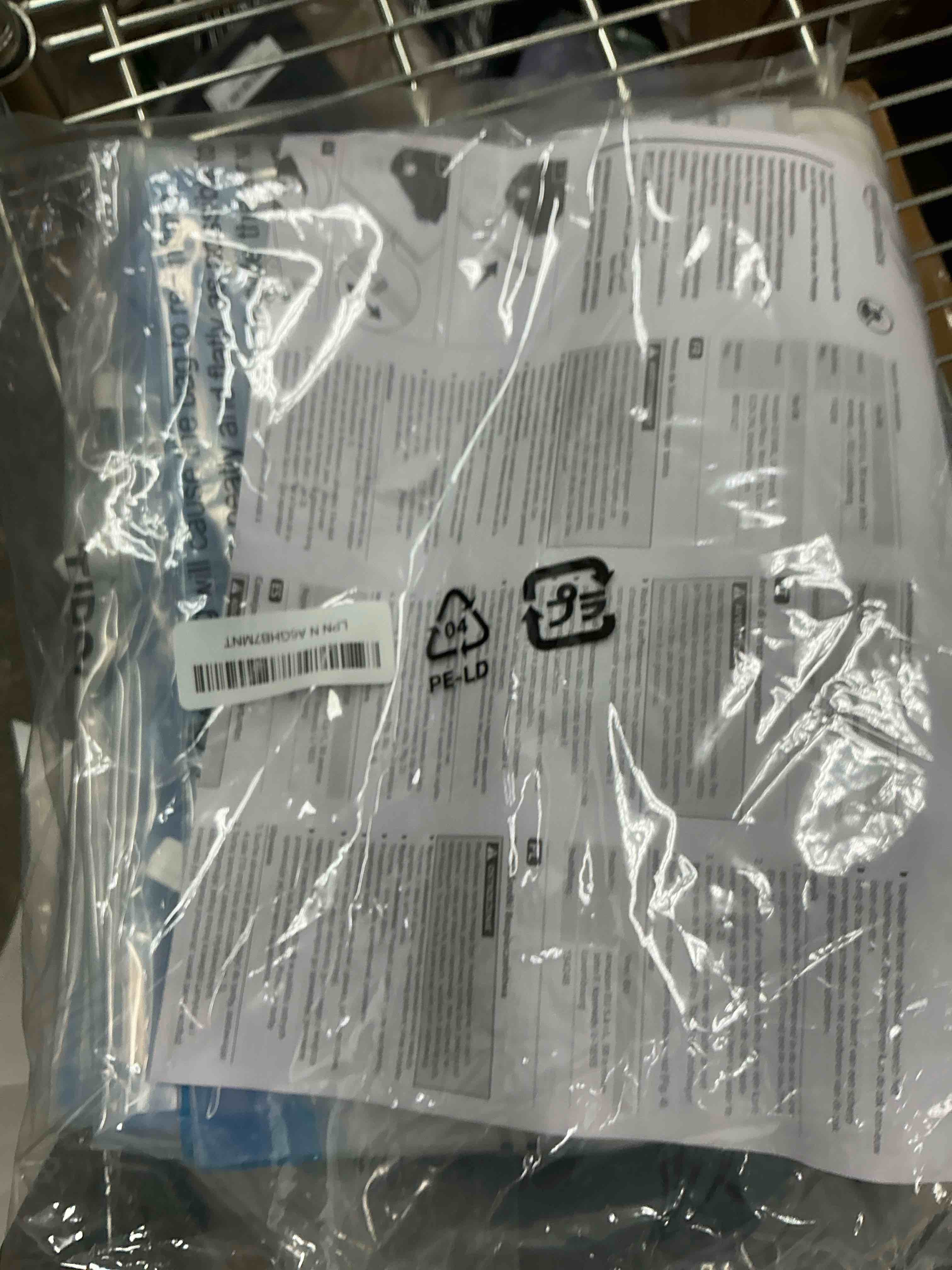 Condition photo showing Good Condition for Amazon Basics Vacuum Compression Space Saving Storage Bags with Hand Pump, Large, Pack of 5, Clear