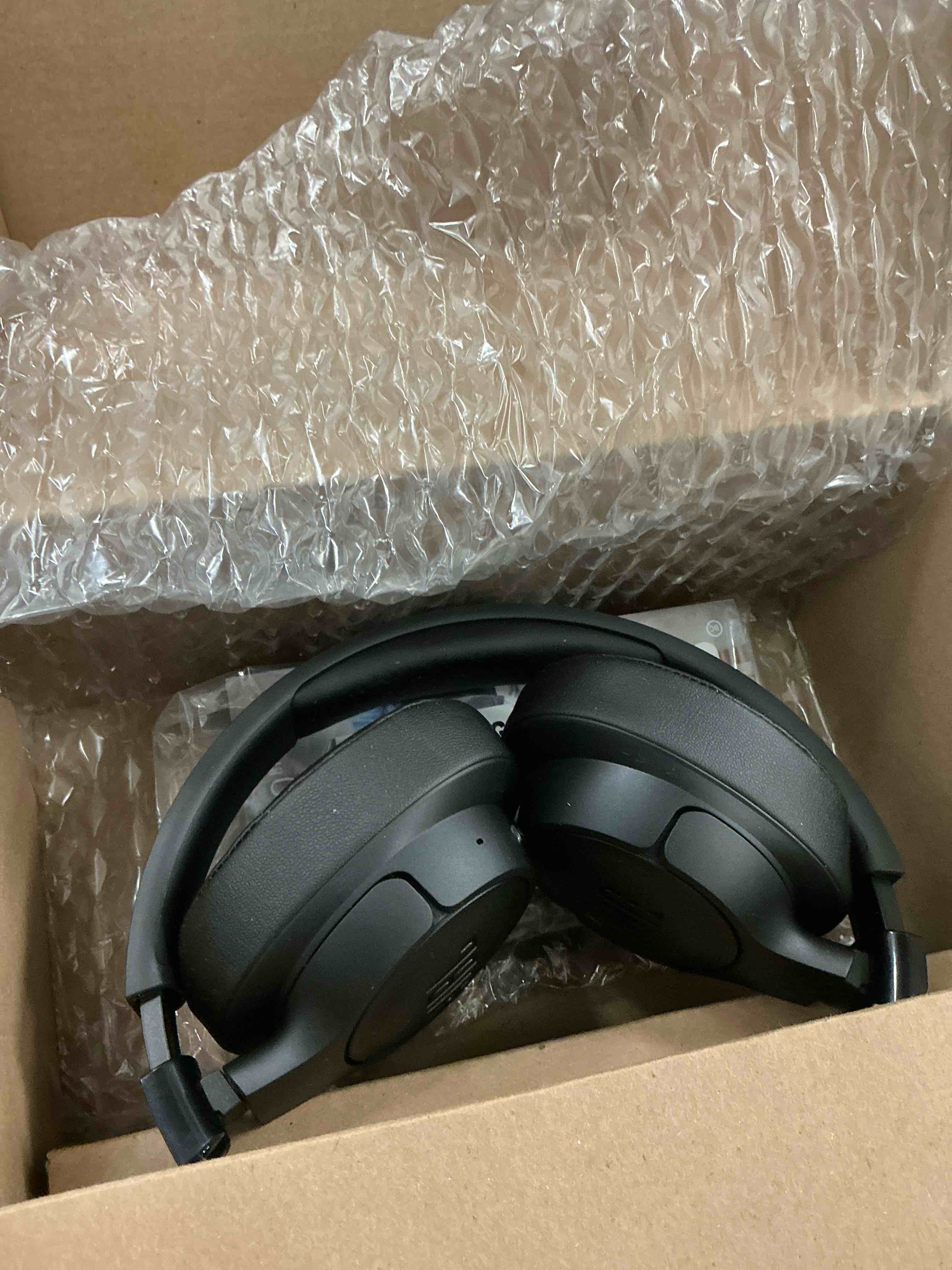 Condition photo showing Good Condition for JBL Tune 720BT - Wireless Over-Ear Headphones Pure Bass Sound, Bluetooth 5.3, Up to 76H Battery Life and Speed Charge, Lightweight, Comfortable and Foldable Design (Black)