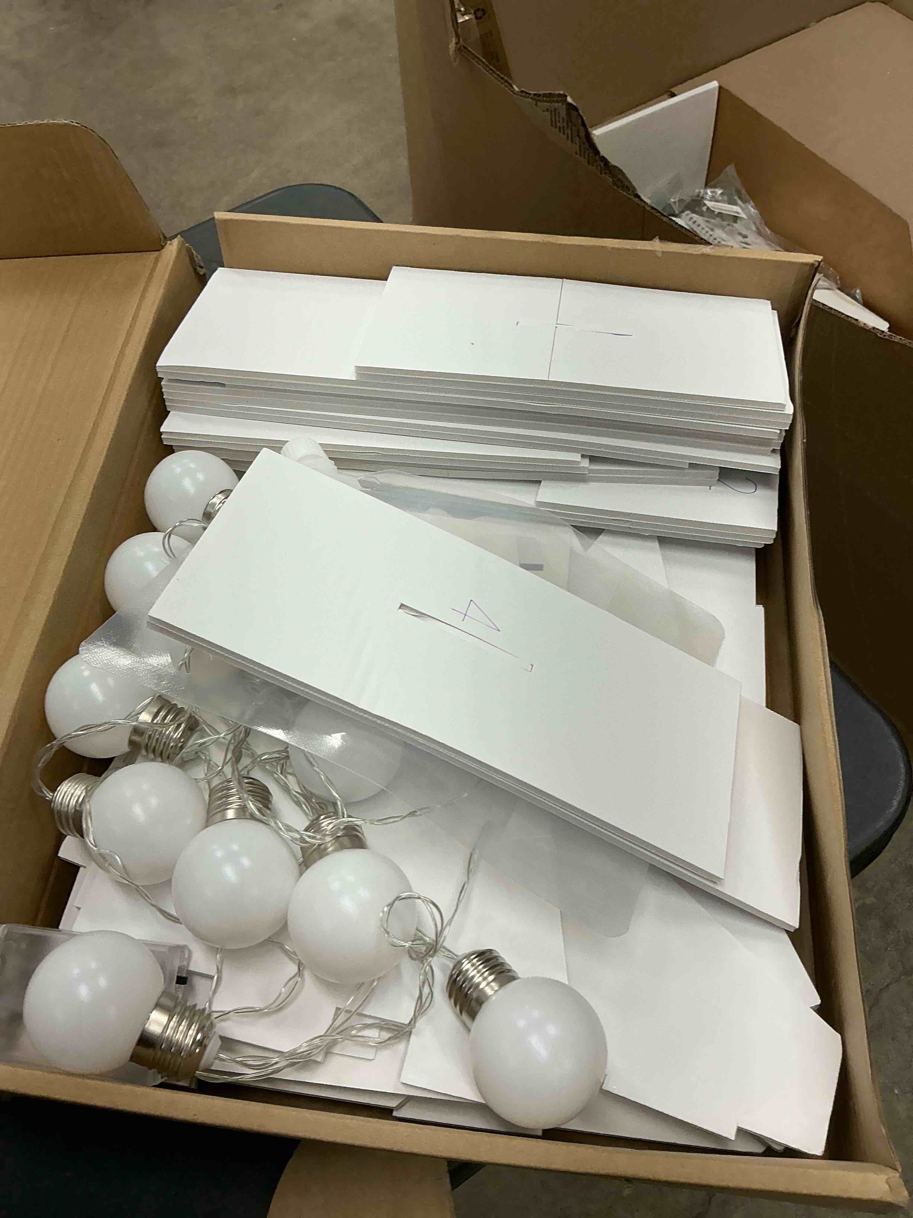 Condition photo showing Good Condition for 4FT Marquee Light Up Numbers 2,Party Decoration Large Marquee Light Up Letters with Weighted Water Bag,Pre-cut Foam Board Set Can Be Used for Birthdays,Weddings,Baby Anniversaries Number 2 White 4ft