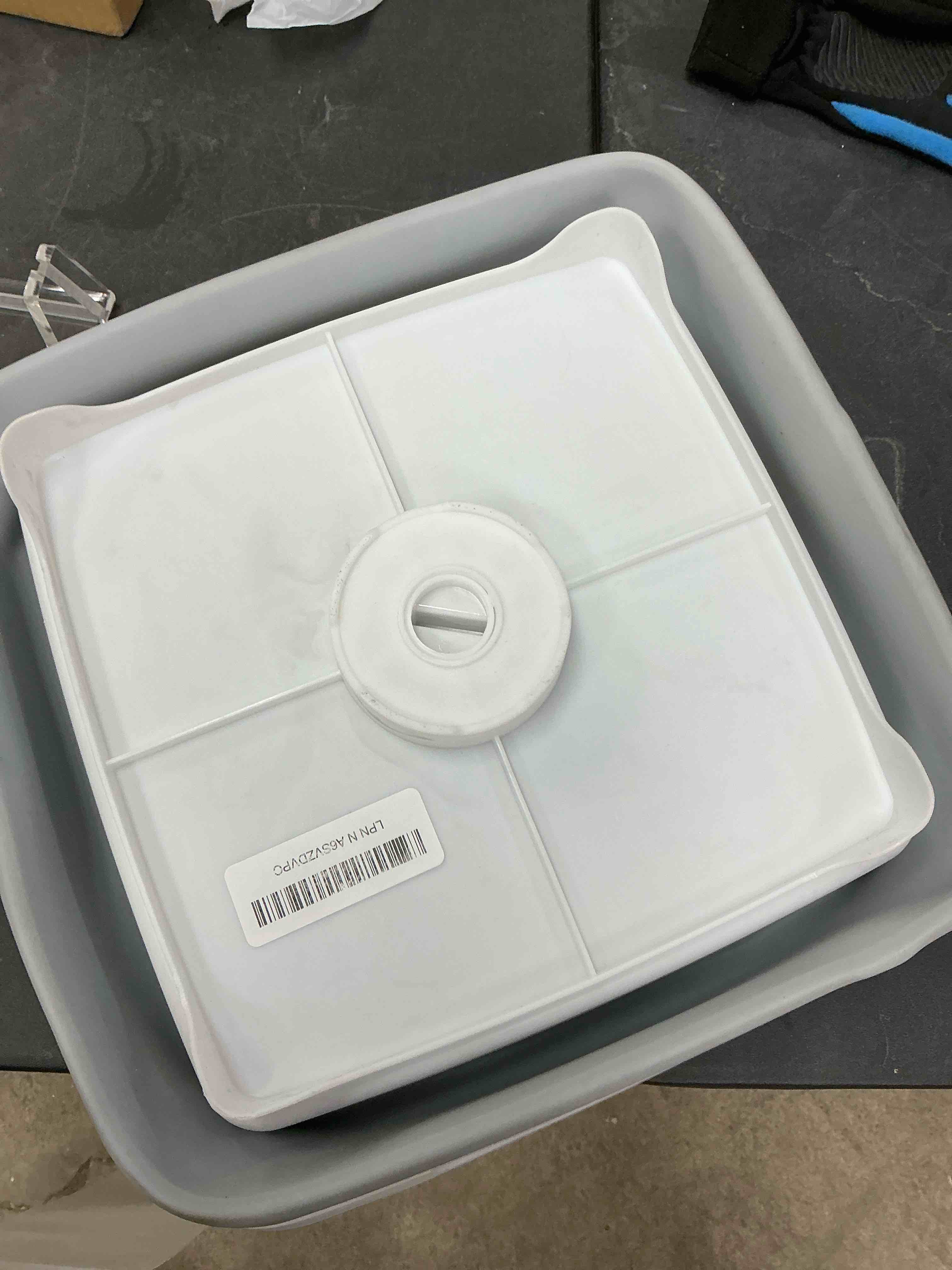 Condition photo showing Good Condition for Dishpan for Washing Dishes, 2.4Gal/9L Wash Basin with Draining Plug Carry Handles, Collapsible Bucket for Cleaning, Portable Sink, Foldable Plastic Tub Gray 1 x 9L