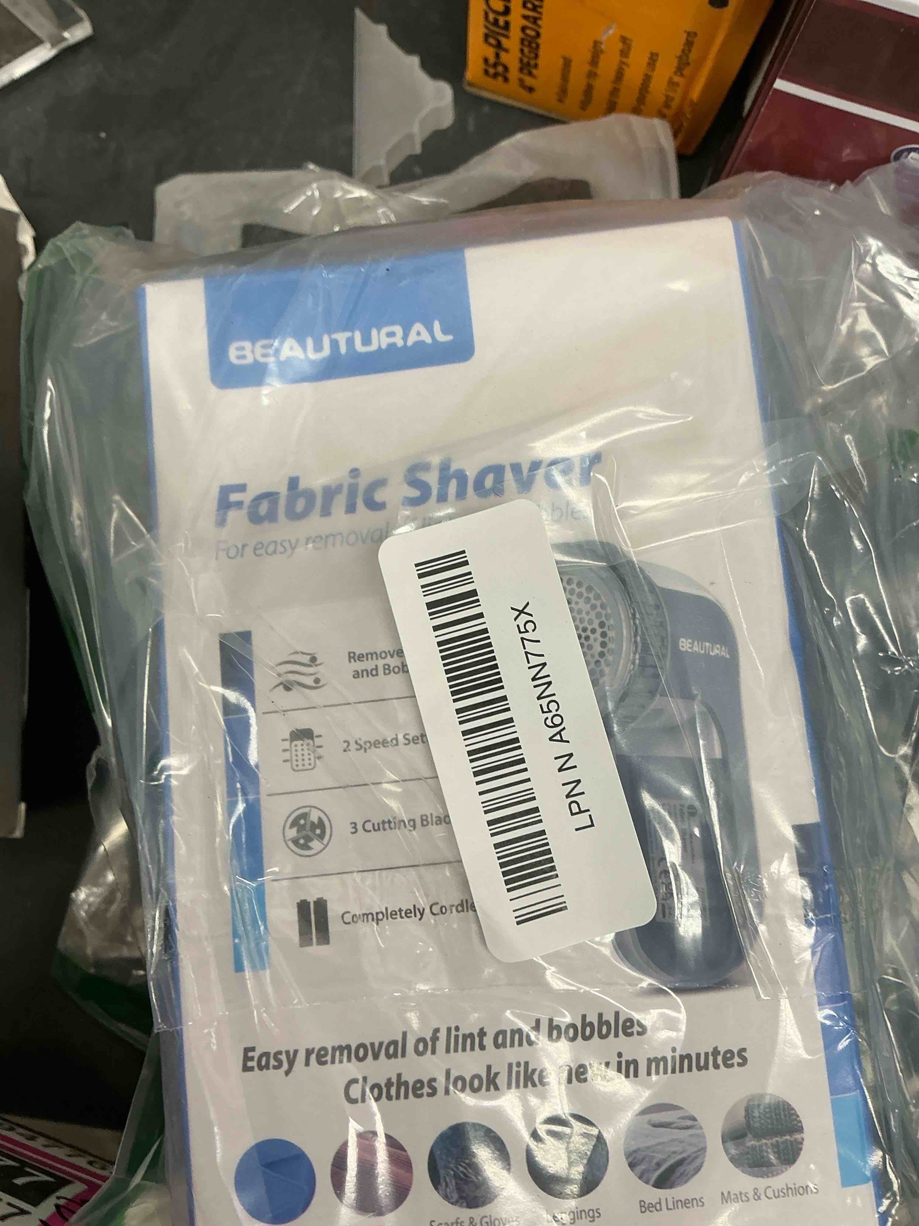 Condition photo showing Good Condition for BEAUTURAL Fabric Shaver and Lint Remover, Sweater Defuzzer with 2-Speeds, 2 Replaceable Stainless Steel Blades, Battery Operated, Remove Clothes Fuzz, Lint Balls, Pills, Bobbles Gray Gray Standard