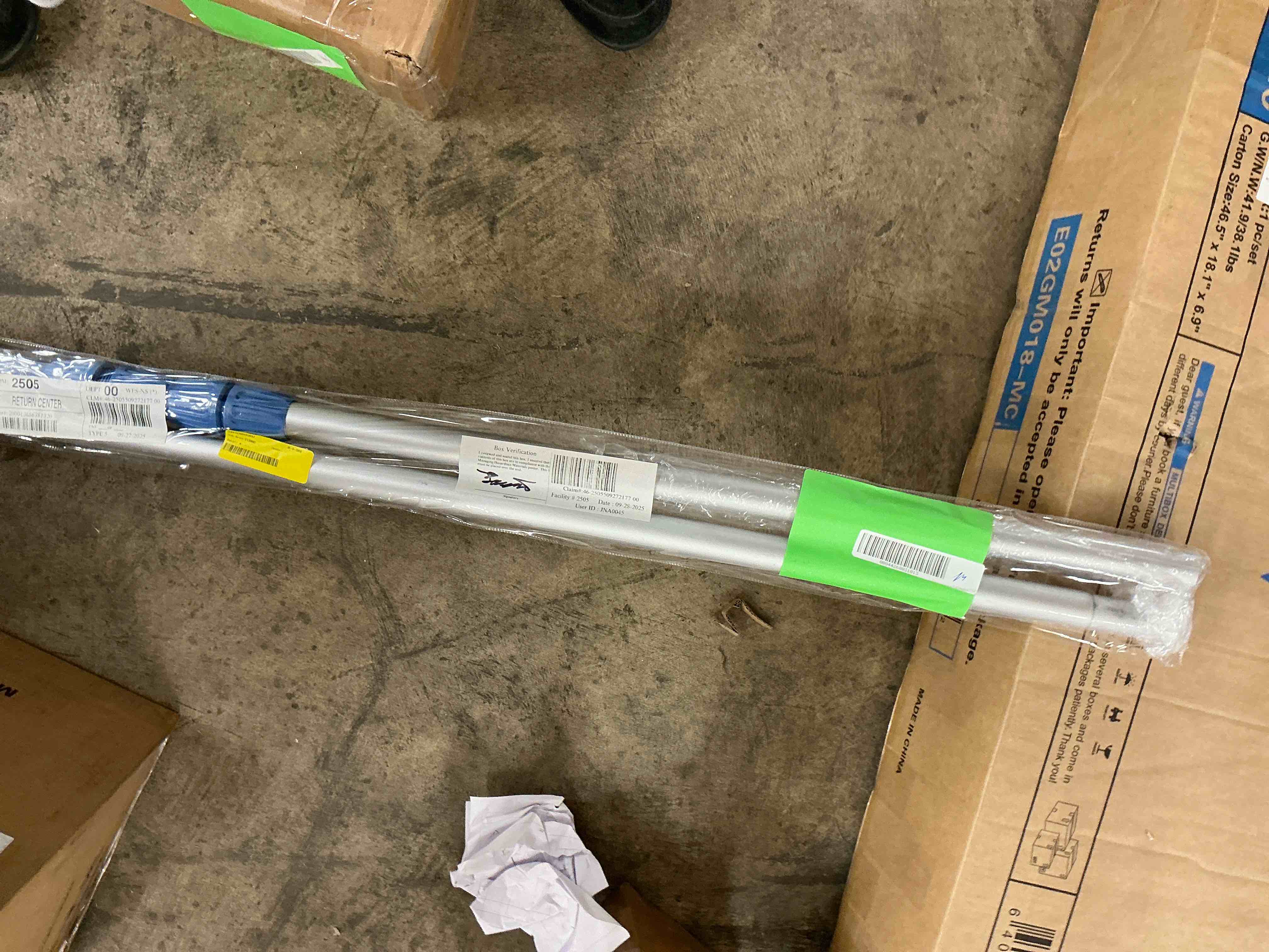 Condition photo showing New/Like New for KEMANO Professional 12-Foot Aluminum Telescopic Swimming Pool Pole  Anti-Slip Handle and Twist Lock  Adjustable 3.4 to 12ft  1-1/4  Universal Mount