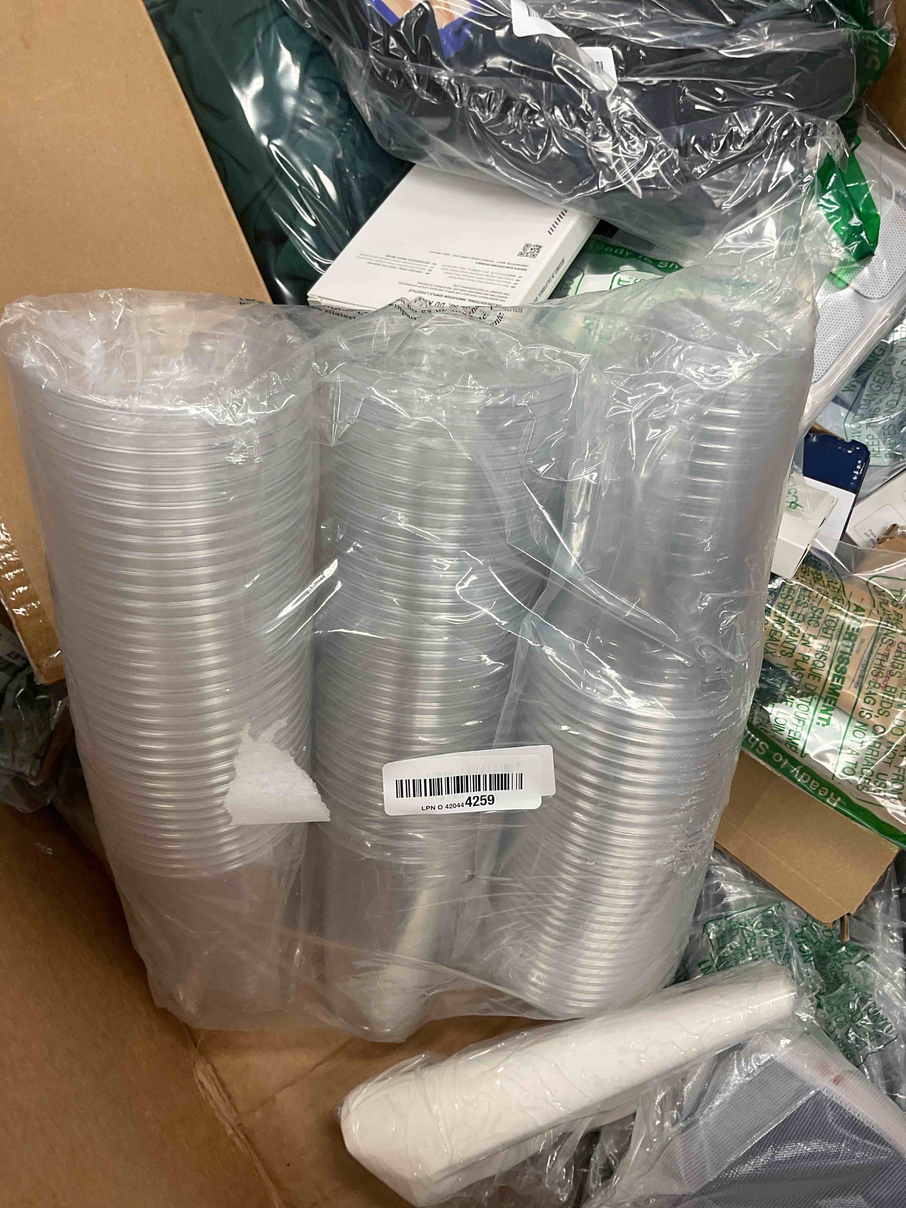 Condition photo showing Good Condition for Freshware Plastic Portion Cups with Lids [4 Ounce, 200 Sets] Disposable Plastic Cups for Meal Prep, Salad Dressing, Jellos Shot Cups, Souffle Cups, Condiment and Dipping Sauce Cups 4 oz - 200 sets