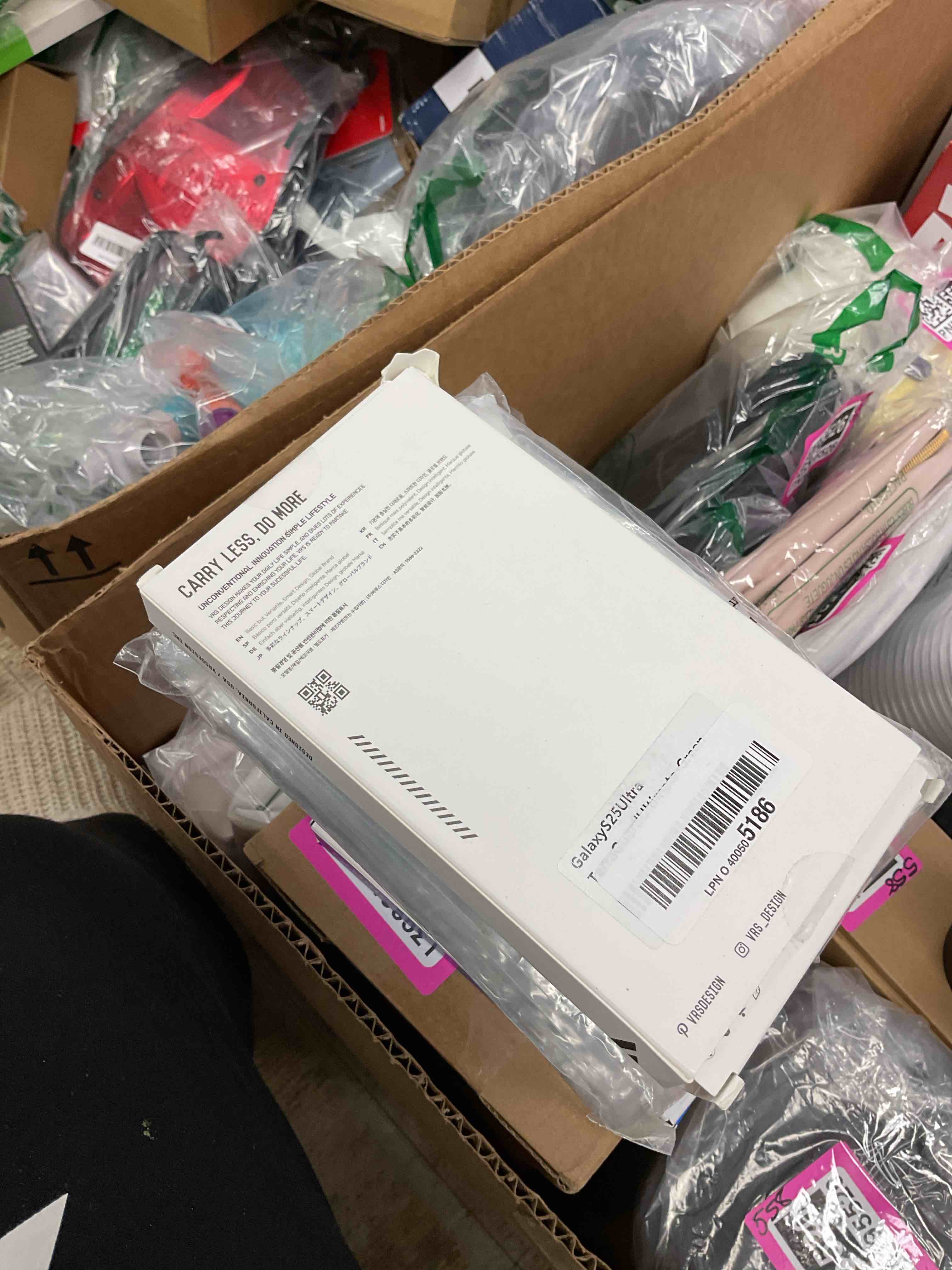 Condition photo showing Good Condition for VRS DESIGN Terra Guard Ultimate for Galaxy S25 Ultra Case (2025), Premium Protective Case with Full Camera Lens Protection & Magnetic Wireless Charging and Accessory Compatibility (Green)