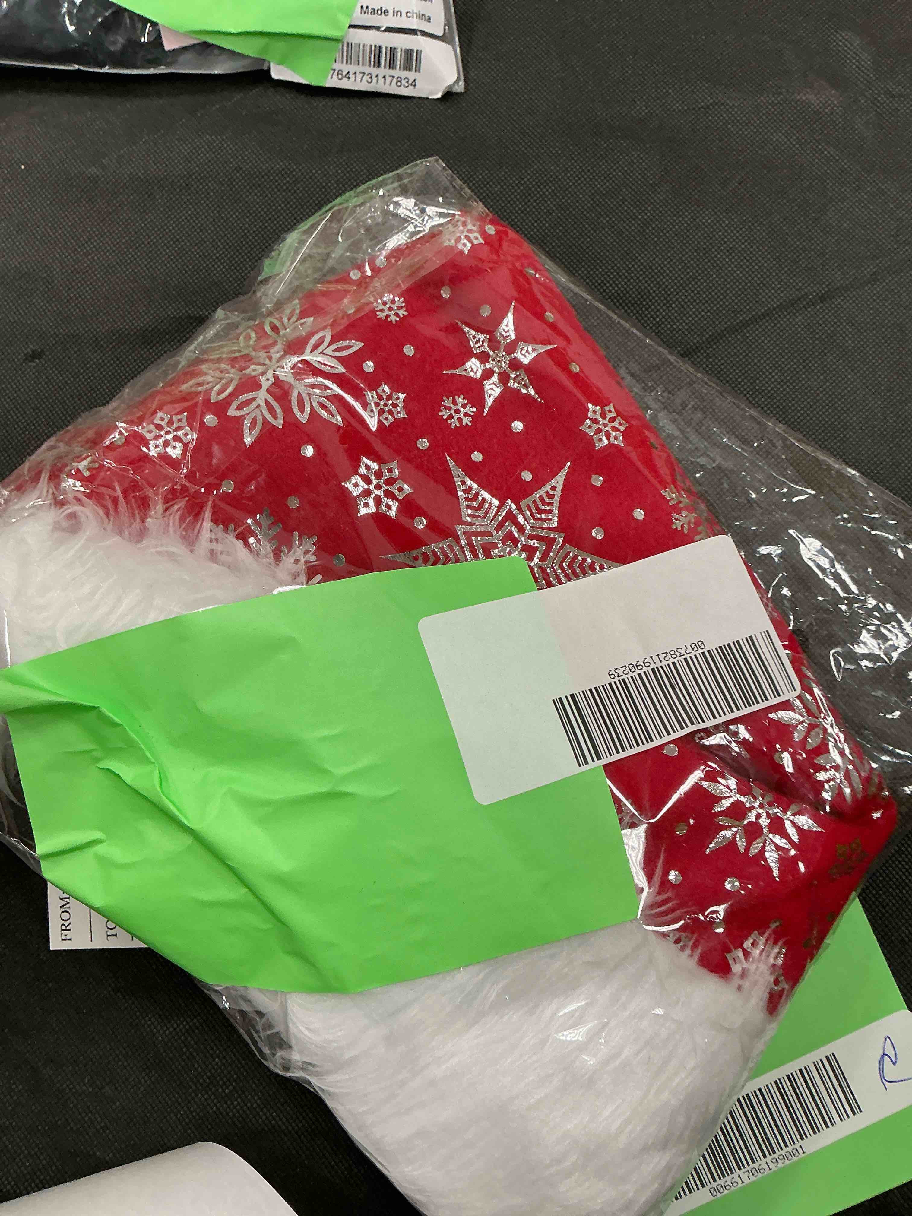 Condition photo showing New/Like New for SANMADROLA Christmas Tree Skirt,36 inch Red Merry Christmas Tree Skirt with Gold Snowflake Faux Fur Christmas Decorations,Xmas Tree Base Mat for Indoor Outdoor Holiday New Year Party Home Decorations