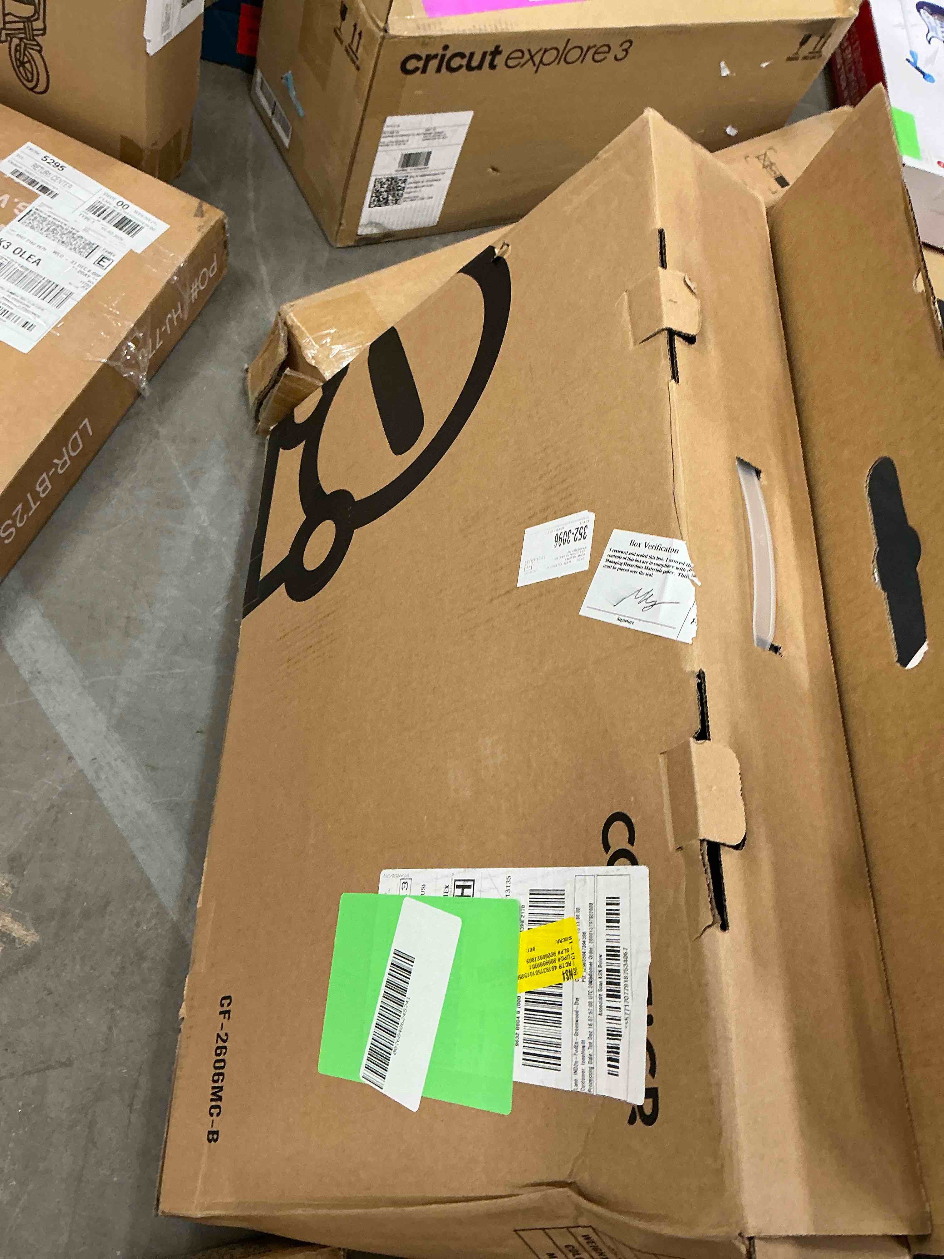 Condition photo showing New/Like New for Comfier Shiatsu Back Massager with Heat Deep Tissue Kneading Massage Seat Cushion Electric Chair Pad Black