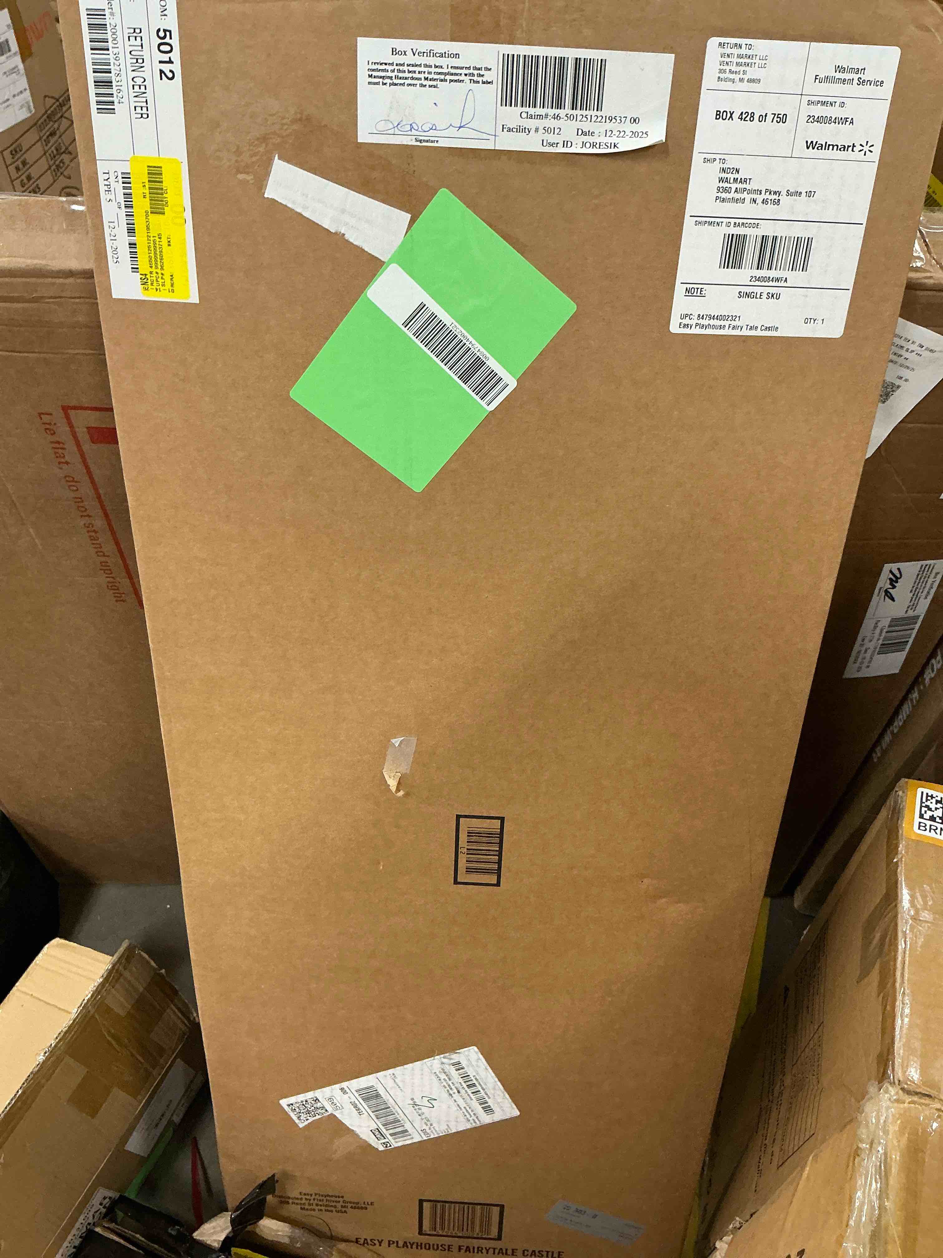 Condition photo showing New/Like New for Easy Playhouse Fairy Tale Castle: Cardboard House for Kids