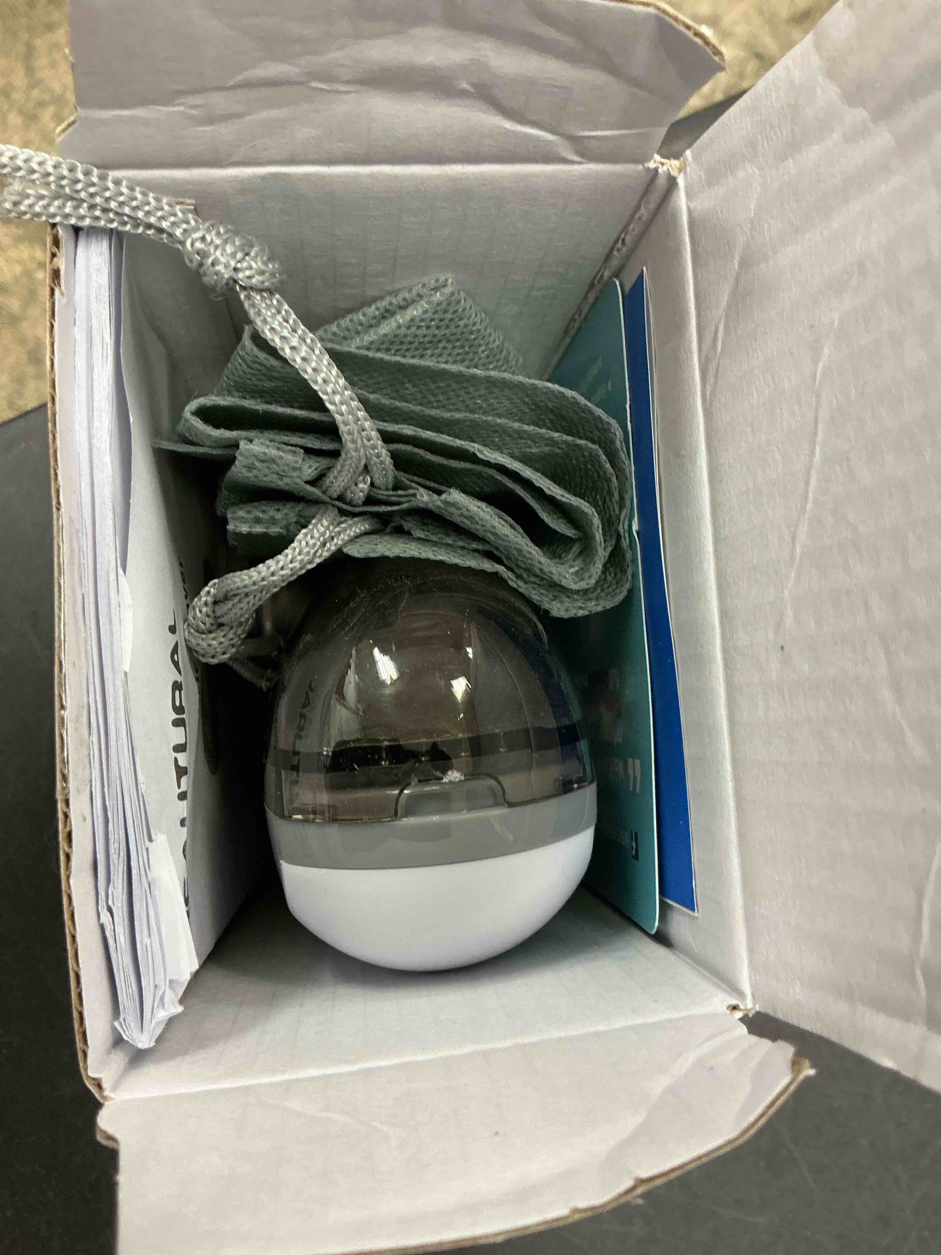 Condition photo showing Good Condition for BEAUTURAL Fabric Shaver and Lint Remover, Sweater Defuzzer with 2-Speeds, 2 Replaceable Stainless Steel Blades, Battery Operated, Remove Clothes Fuzz, Lint Balls, Pills, Bobbles Gray Gray Standard