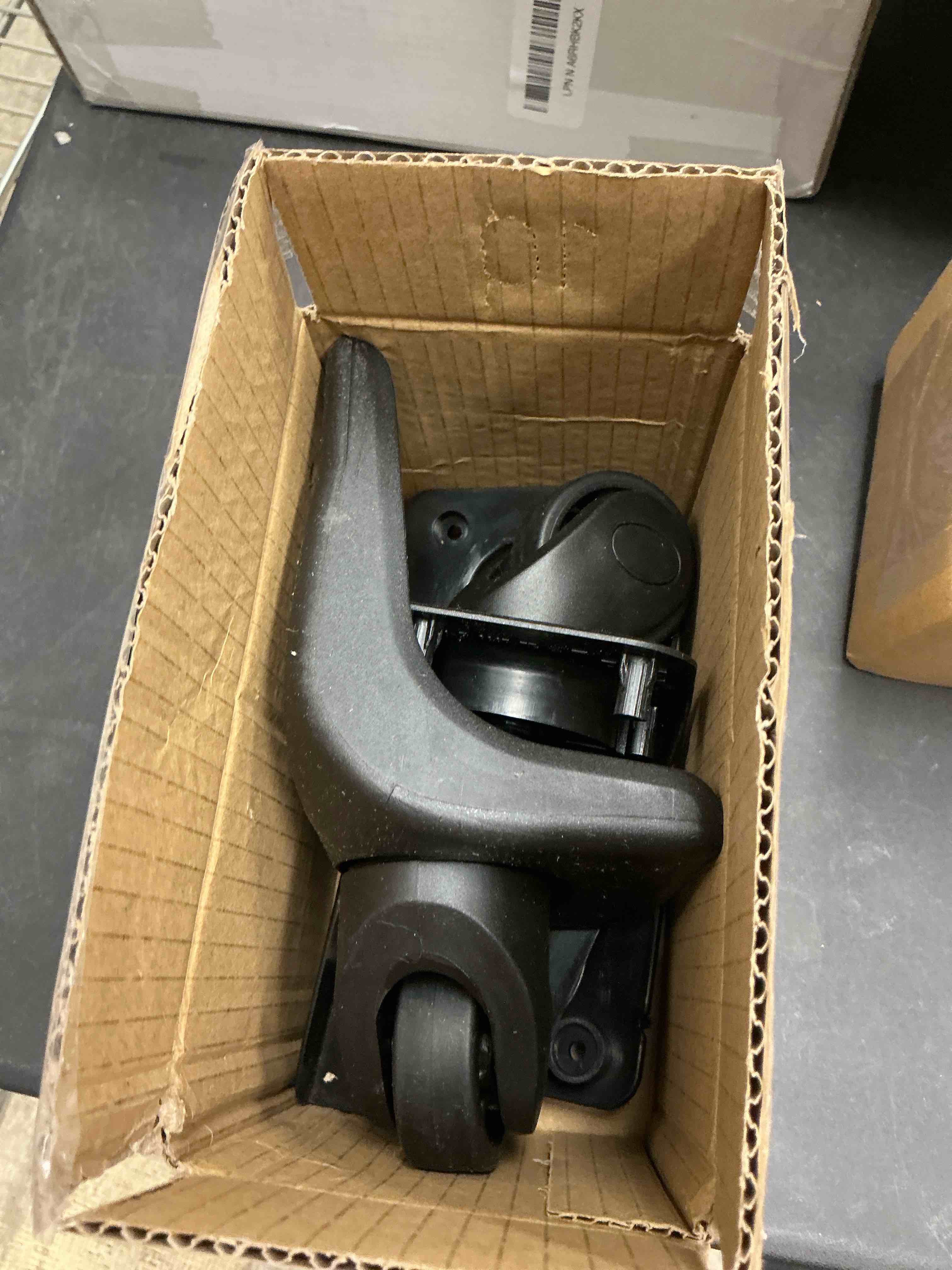 Condition photo showing Good Condition for Zoofen 360 Spinner Replacement Luggage Wheel Repairment Suitcase Wheels (Z146) (Z146-Rear Wheel)