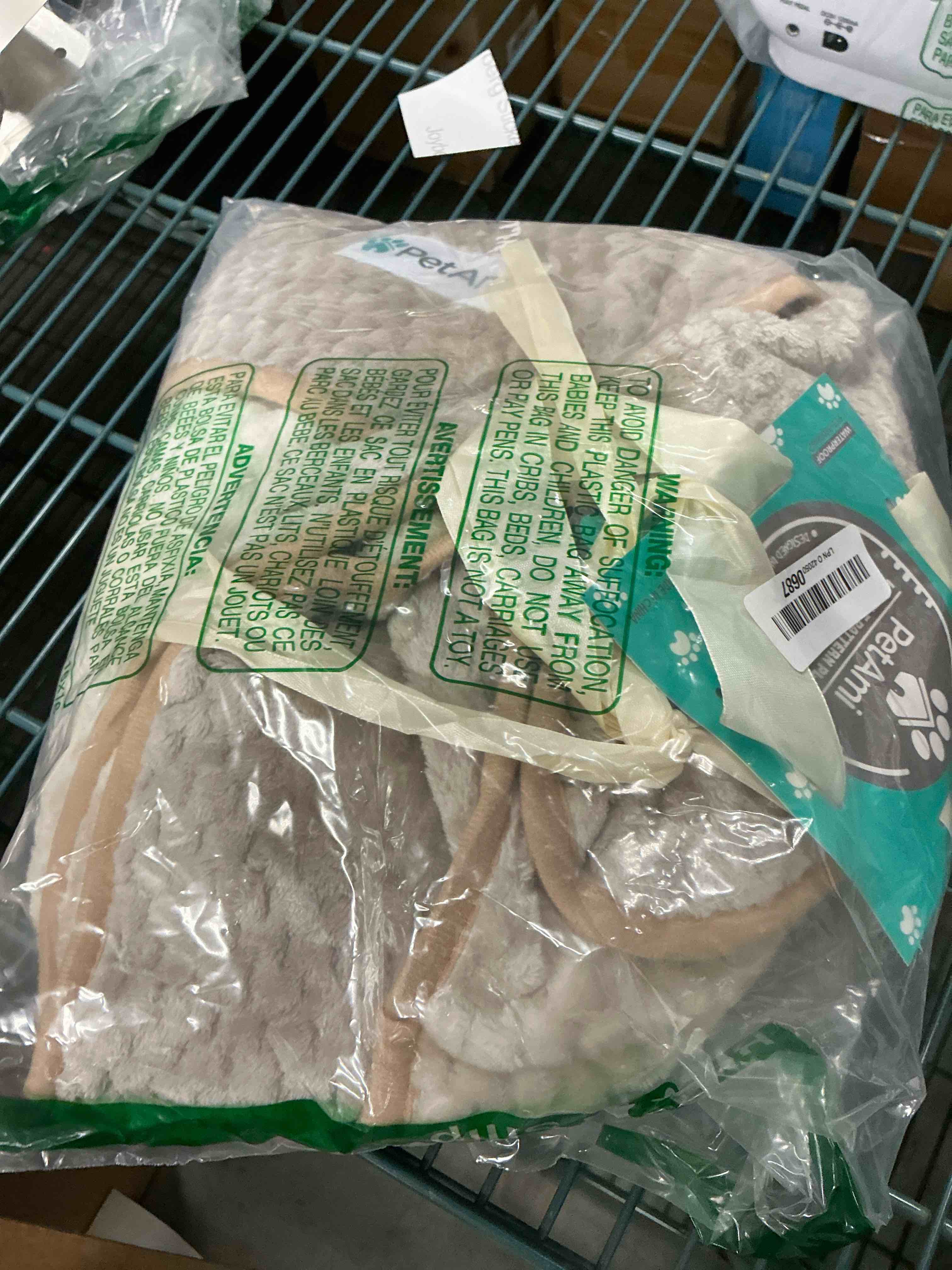 Condition photo showing Good Condition for PetAmi Waterproof Dog Blanket, Leakproof Puppy Blanket for Small Medium Dog, Furniture Sofa Couch Co