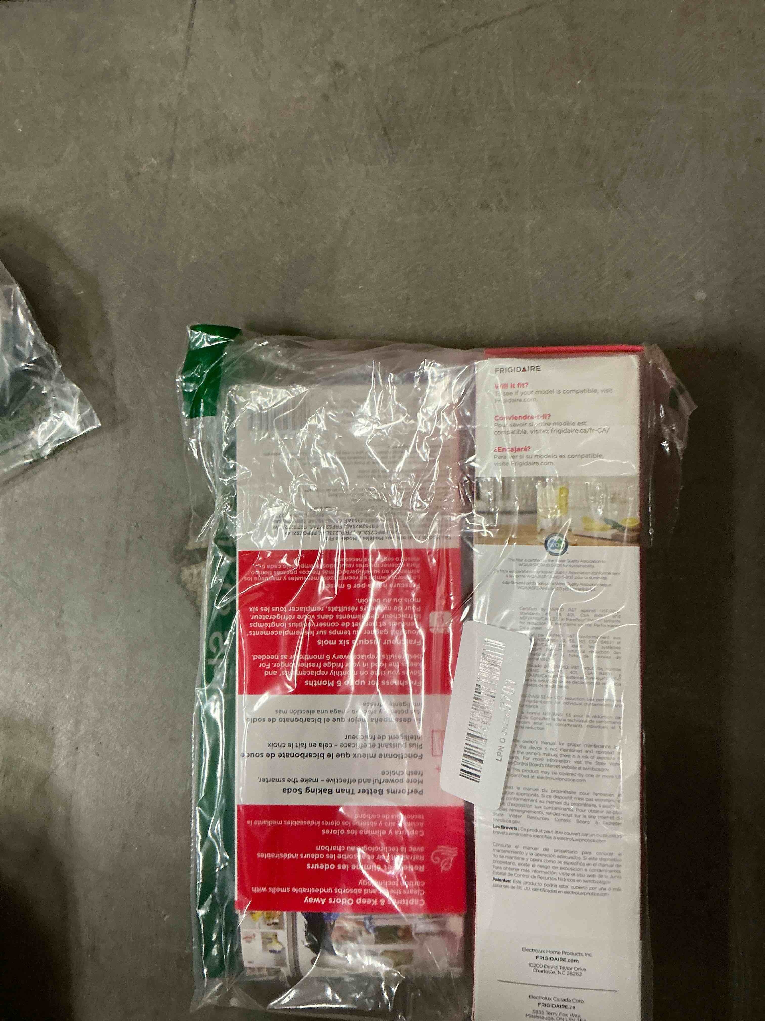 Condition photo showing New/Like New for Frigidaire FPPWFU01 PurePour PWF-1 Water Filter 1 Count (Pack of 1)