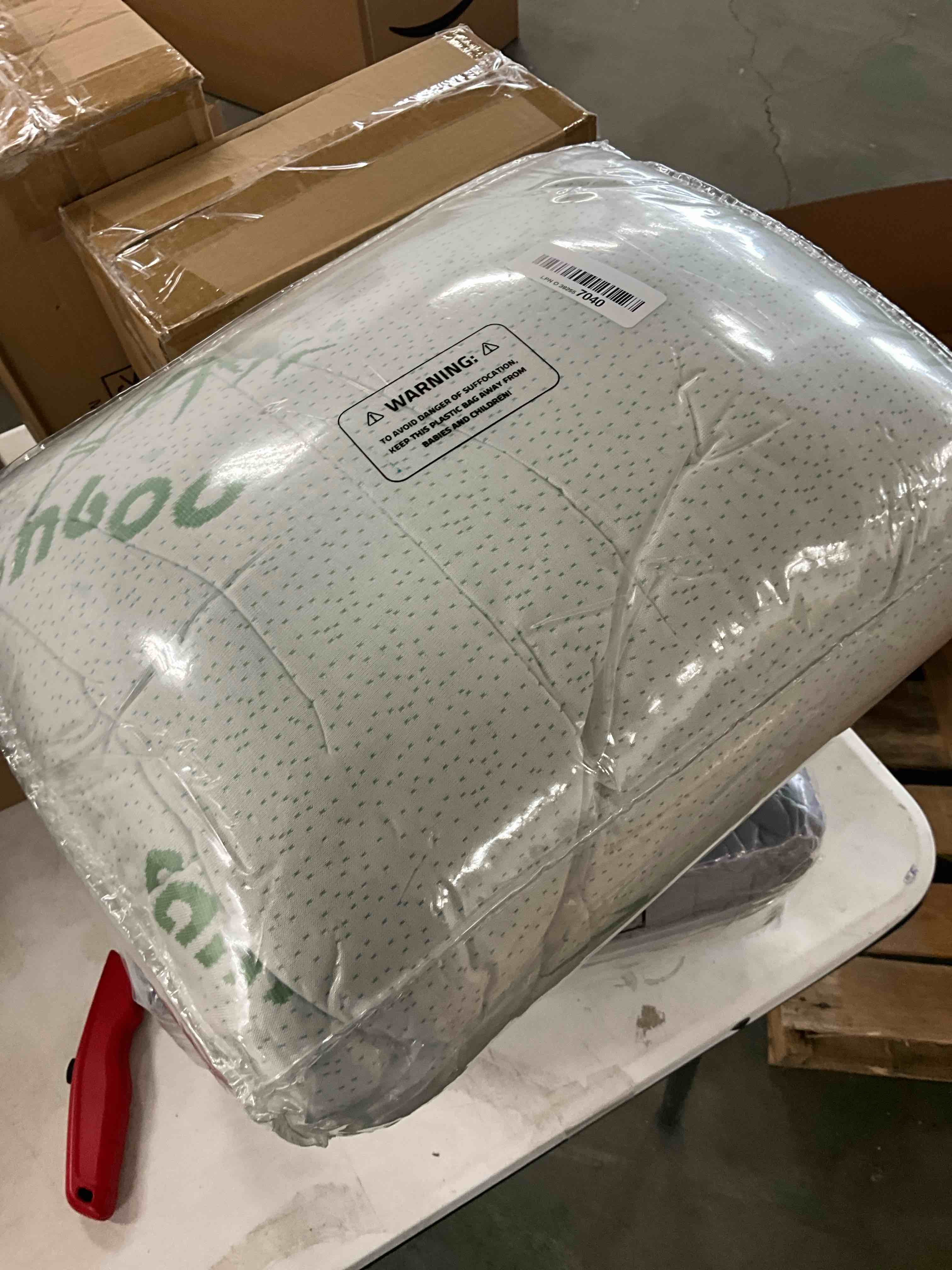 Condition photo showing Good Condition for Ultra Soft Full Size Mattress Topper - Viscose Made from Bamboo Pillow Top Mattress Pad for Back Pain Relief - Naturally Cooling for Hot Sleepers, Green Green Full