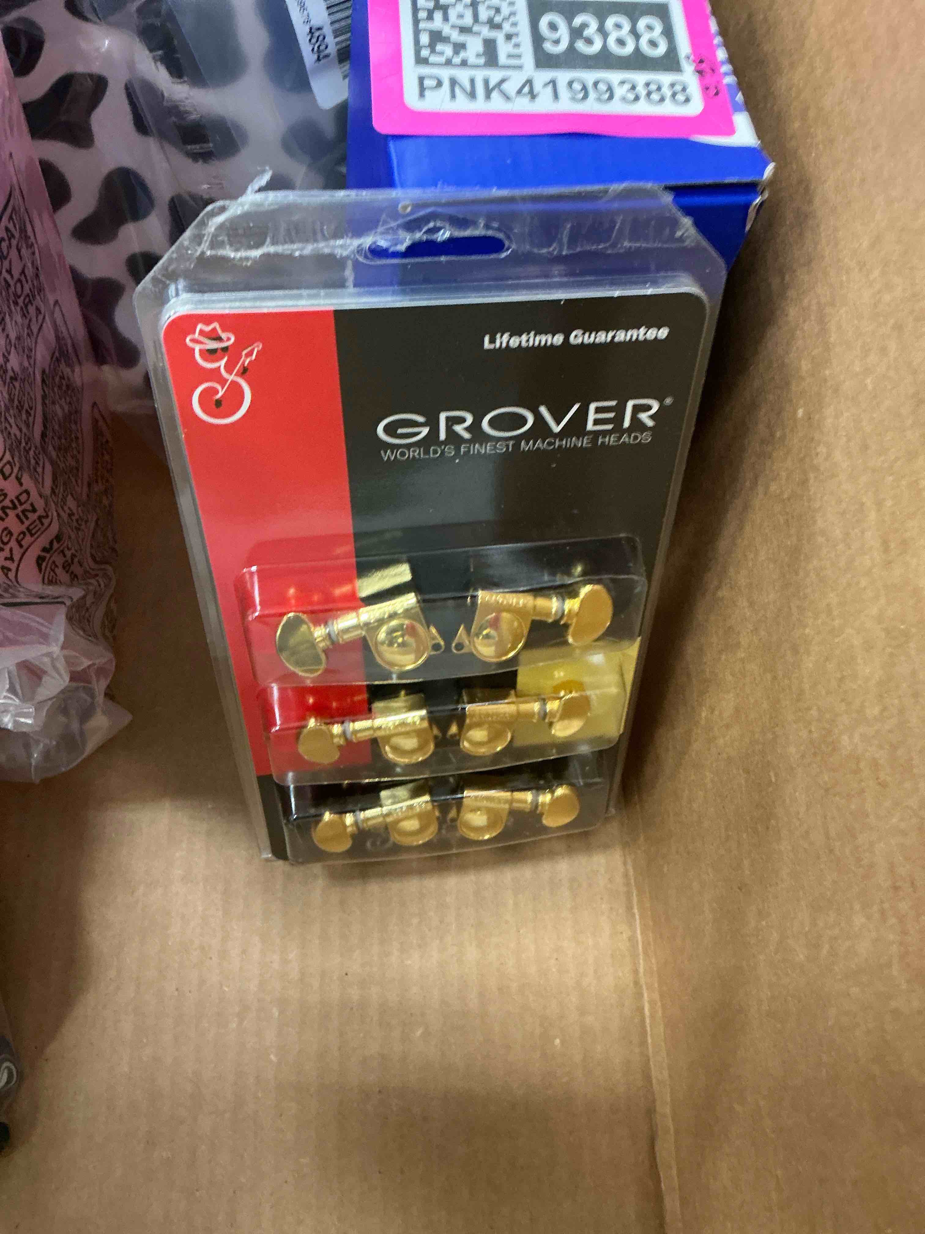 Condition photo showing Good Condition for Grover 406G Rotomatic 18:1 Self Locking 3 Per Side Machine Heads, Gold