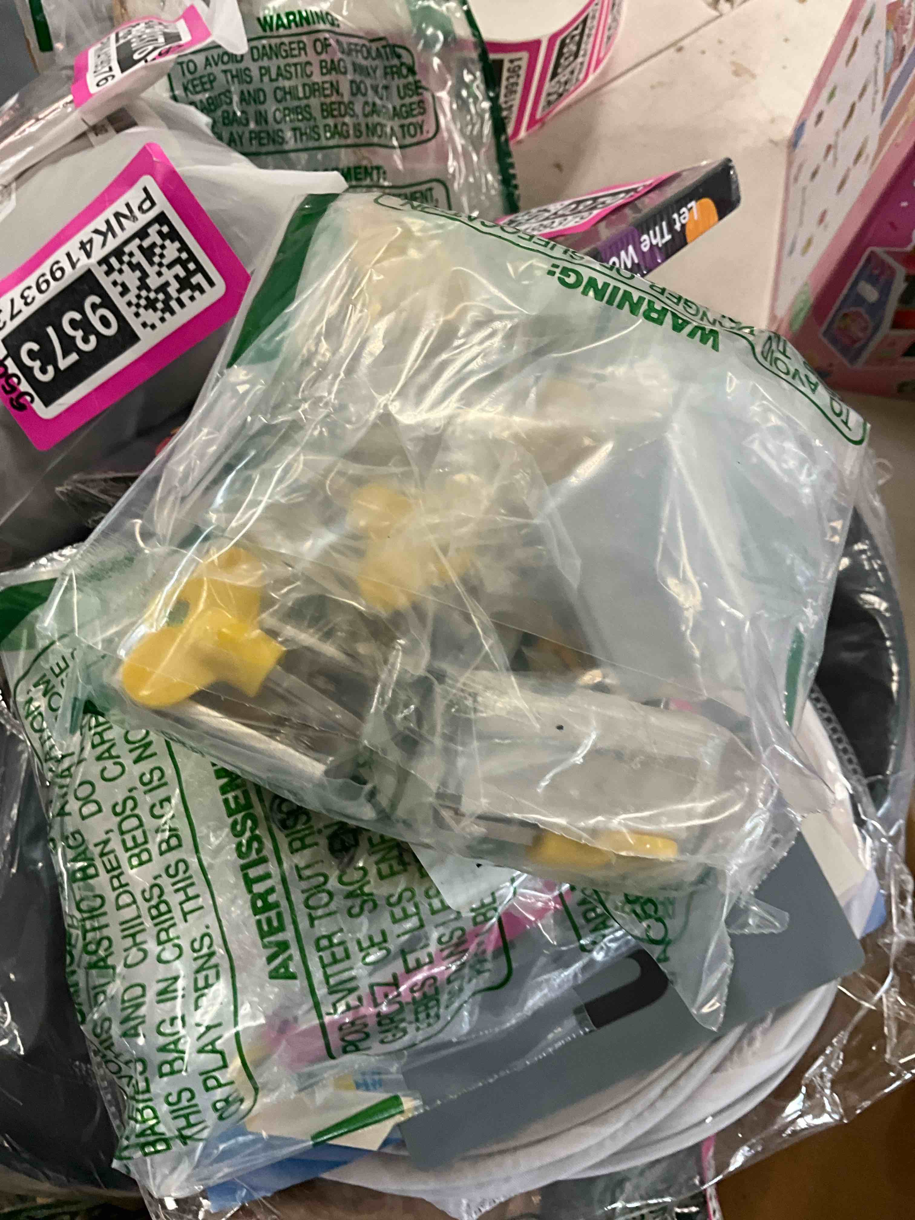 Condition photo showing Good Condition for Sliding Window Locks (6 Sets), Secure Window Lock with Key, Window Locks for Up and Down Windows & Horizontal Sliding Windows, Adjustable Window Lock, Sturdy and Durable, Does Not Deform. Silver 6