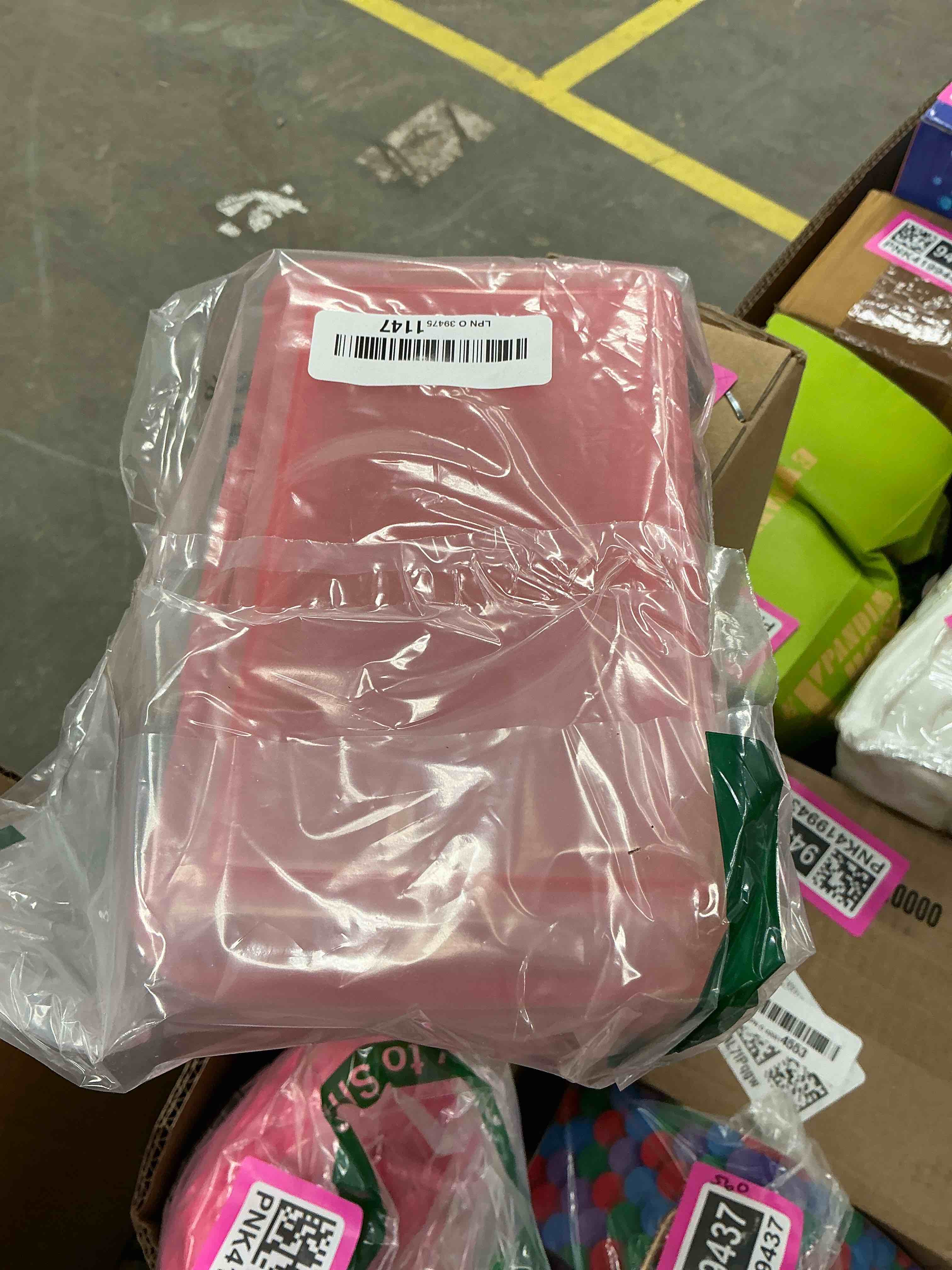 Condition photo showing Good Condition for Double Layer Large Capacity Pencil Box,Plastic Translucent Pencil Box, Hard Pencil Cases with Snap-Tight Lid for Pens, Pencils, School Supplies,Office Supplies, 1 Pack