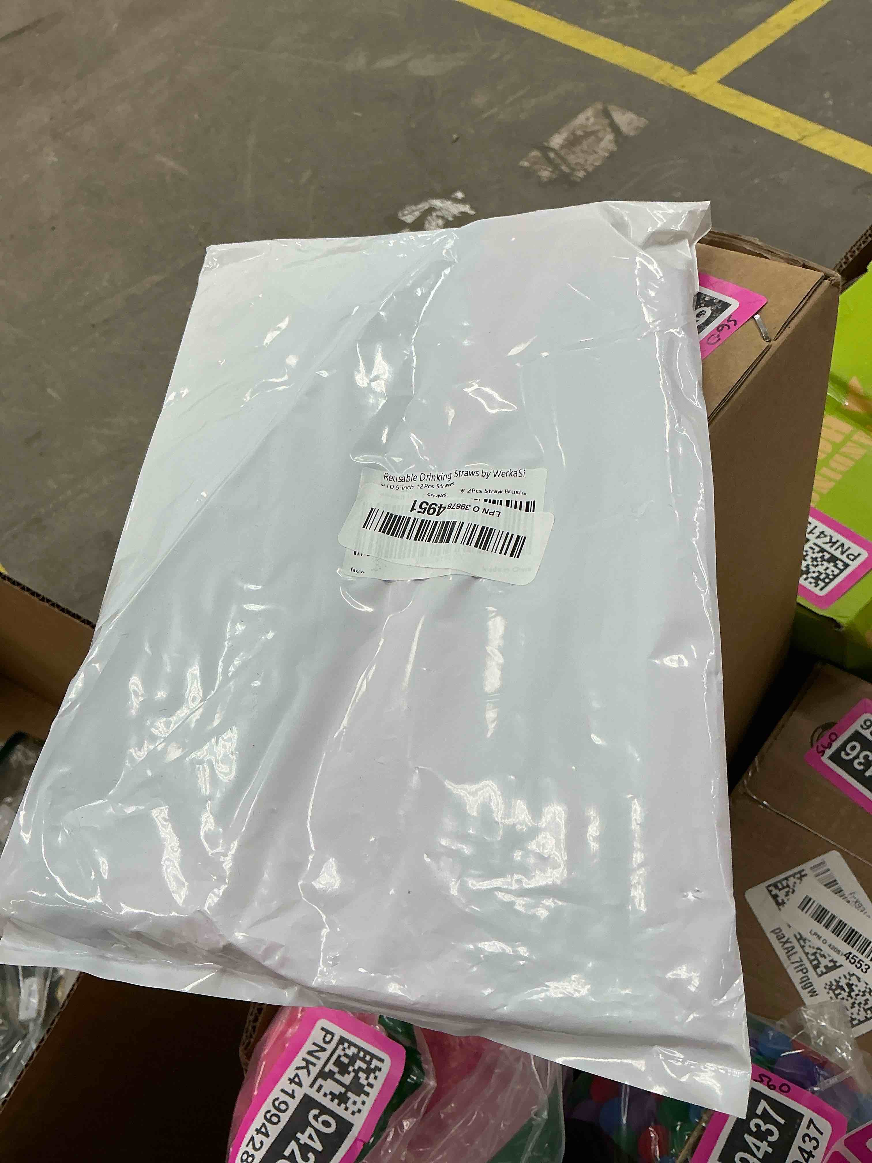 Condition photo showing Good Condition for WerkaSi Reusable Straws 12Pcs 10.6 inch Plastic Tumbler Replacement Hard Plastic Long Tritan Thick Drinking St