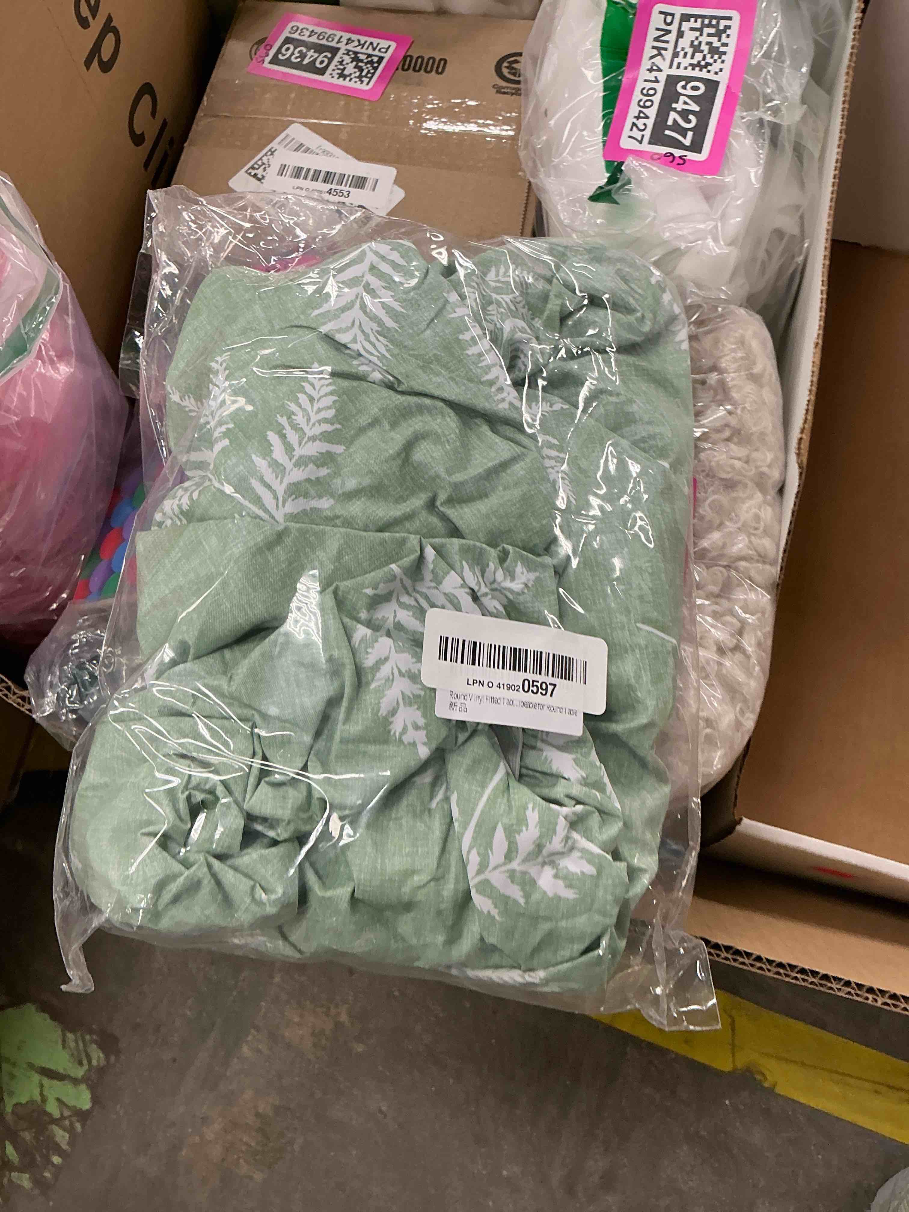 Condition photo showing Good Condition for Walrus Round Vinyl Fitted Tablecloth with Flannel Backing Elastic Edge Design Table Cover Waterproof Oil-Proof PVC Table Cloth Stain-Resistant Best for 37"-44" Round Mint Leaf 44" (Round)