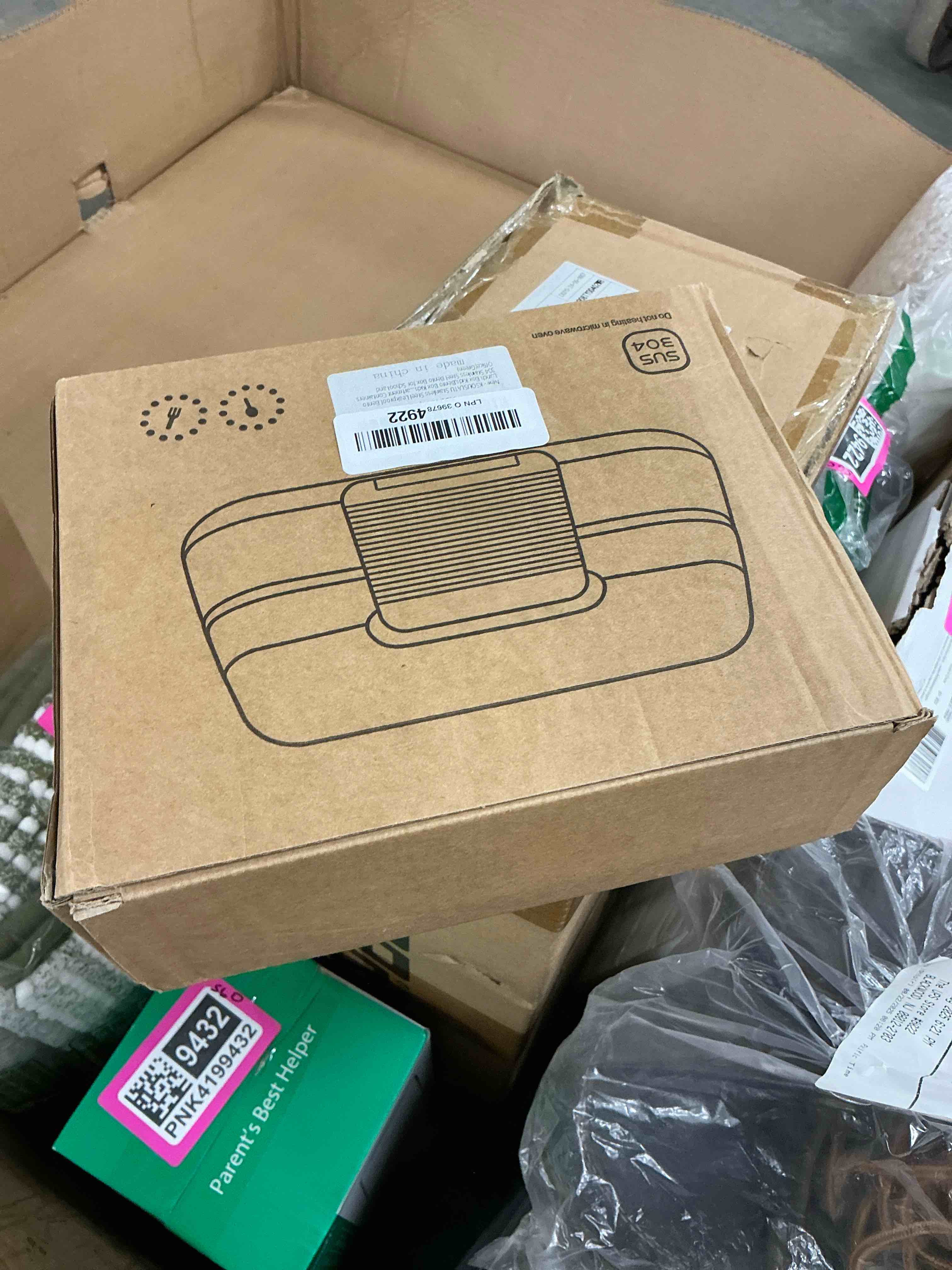 Condition photo showing Good Condition for Stainless Steel Bento Box for Kids, Leakproof Lunch Box Double Layer 3 Compartment Metal Snack Container for School & Outdoor and Office (Green)