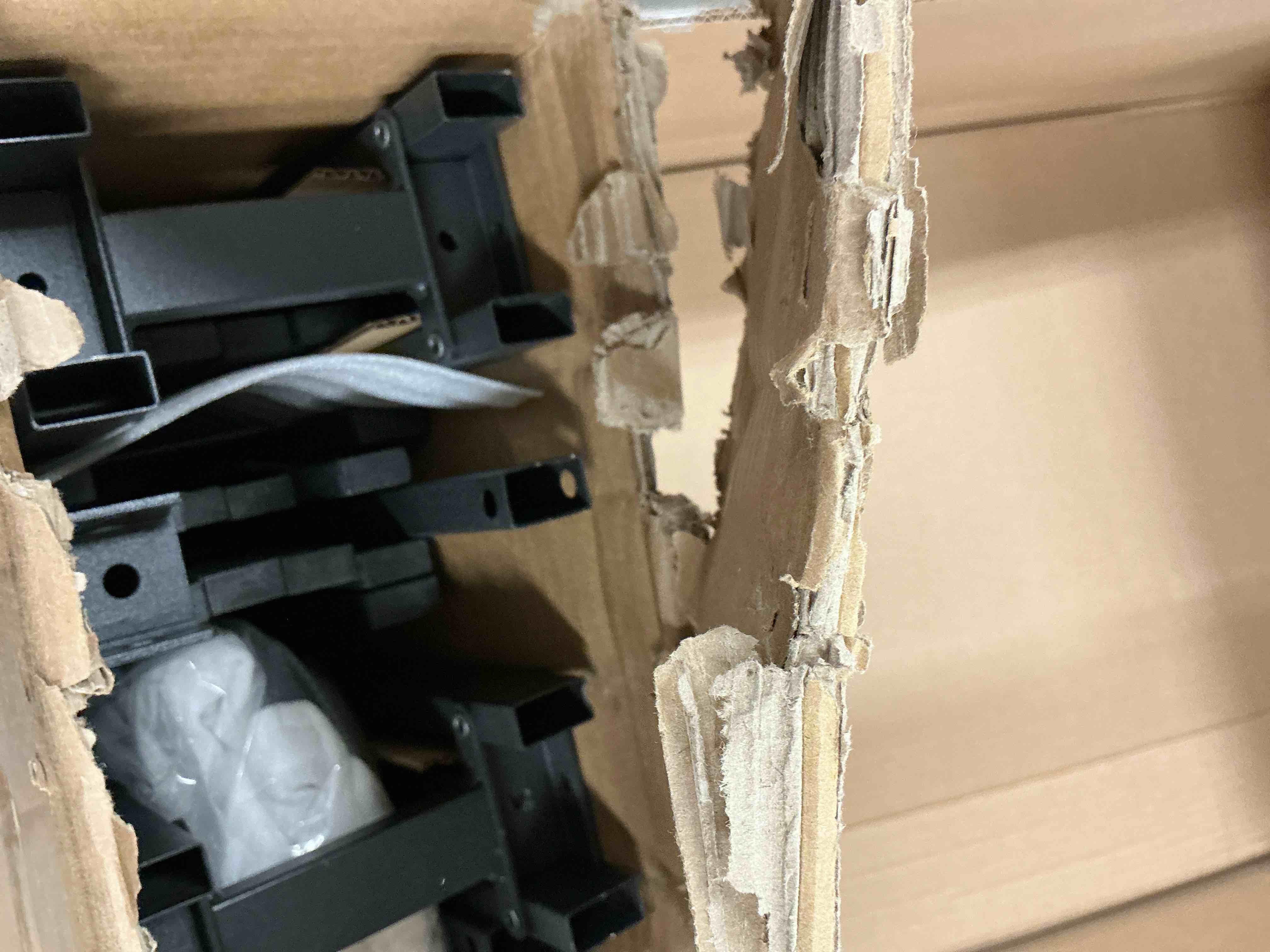 Condition photo showing Good Condition for QFTIME 5" Metal Queen Box Spring, Mattress Foundation, Heavy-Duty, Easy Assembly