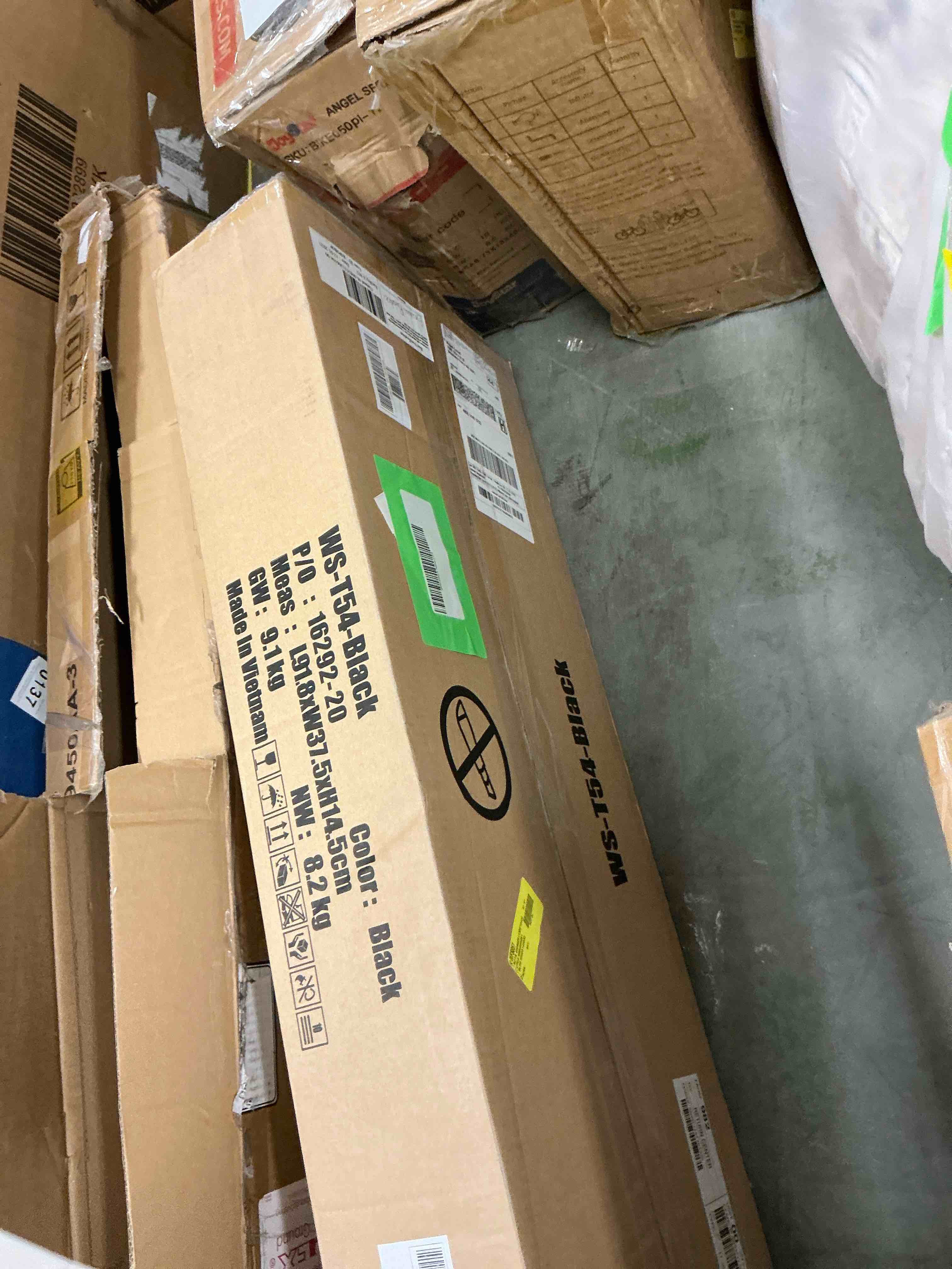 Condition photo showing Good Condition for BestOffice 4 Shelf Wire Shelving Unit Garage NSF Wire Shelf Metal Storage Shelves Heavy Duty Height Adjustable for 1000 lbs Capacity Black