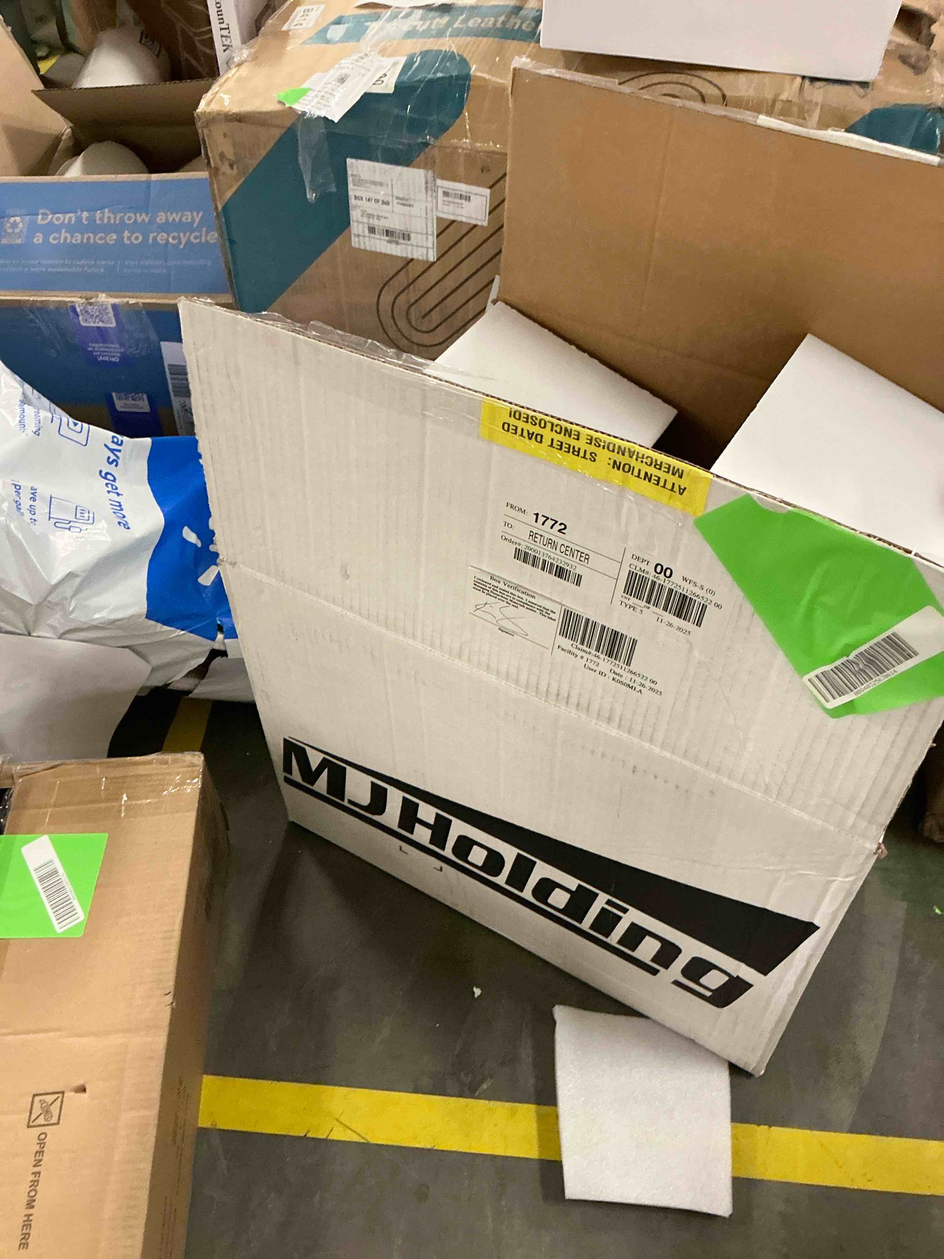 Condition photo showing Good Condition for Under Desk Elliptical Machine, 10 Adjustable Leg Exerciser Quiet & Portable whit Remote Dprodo Electric Ellipse