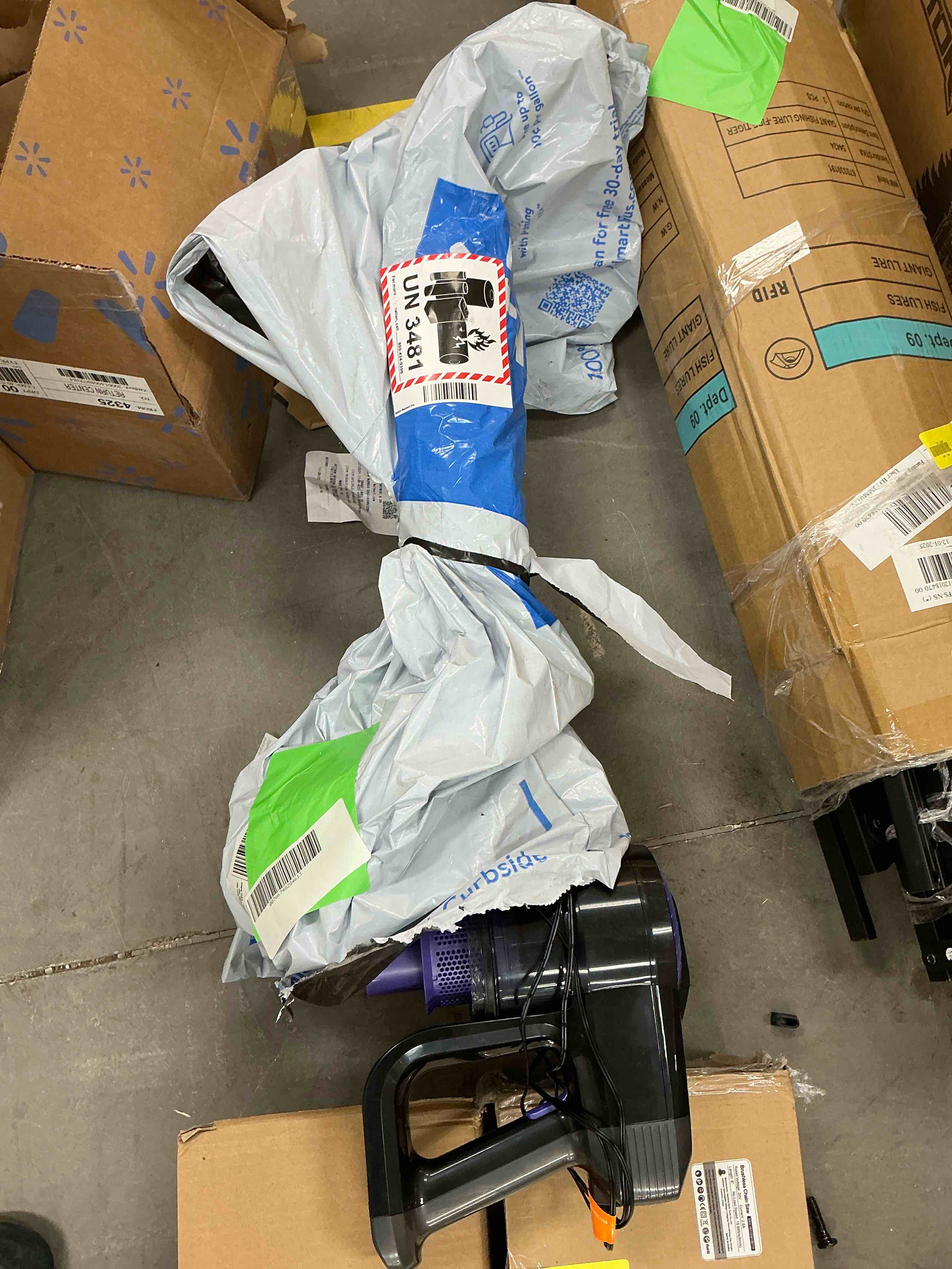 Condition photo showing Good Condition for INSE Lightweight Cordless Stick Vacuum Cleaner for Carpet Hardwood Floor Pet Hair