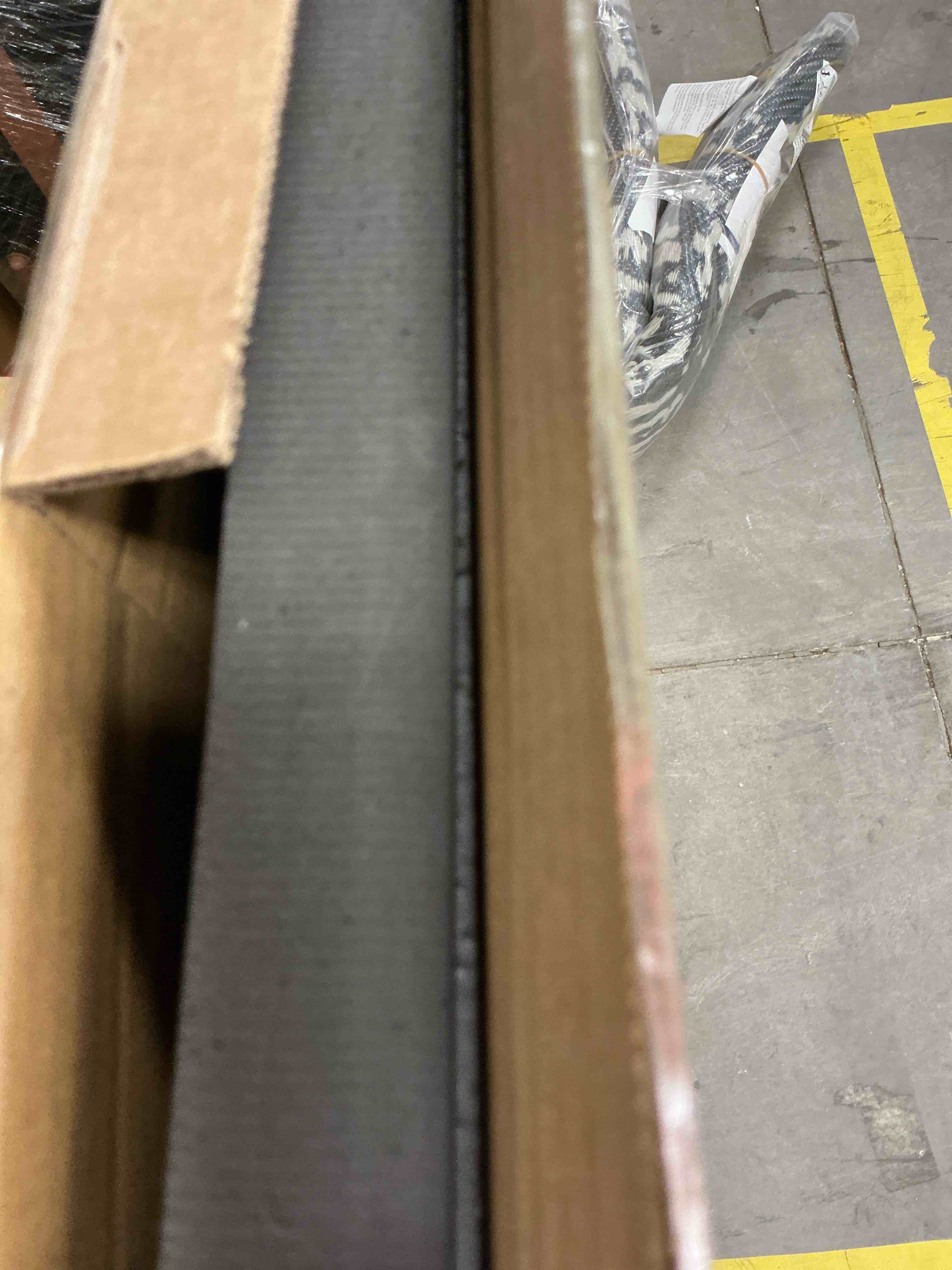 Condition photo showing New/Like New for BEAUTYPEAK 26"x38" Wall Mirror Rounded Corners Hanging Vanity Mirror Black