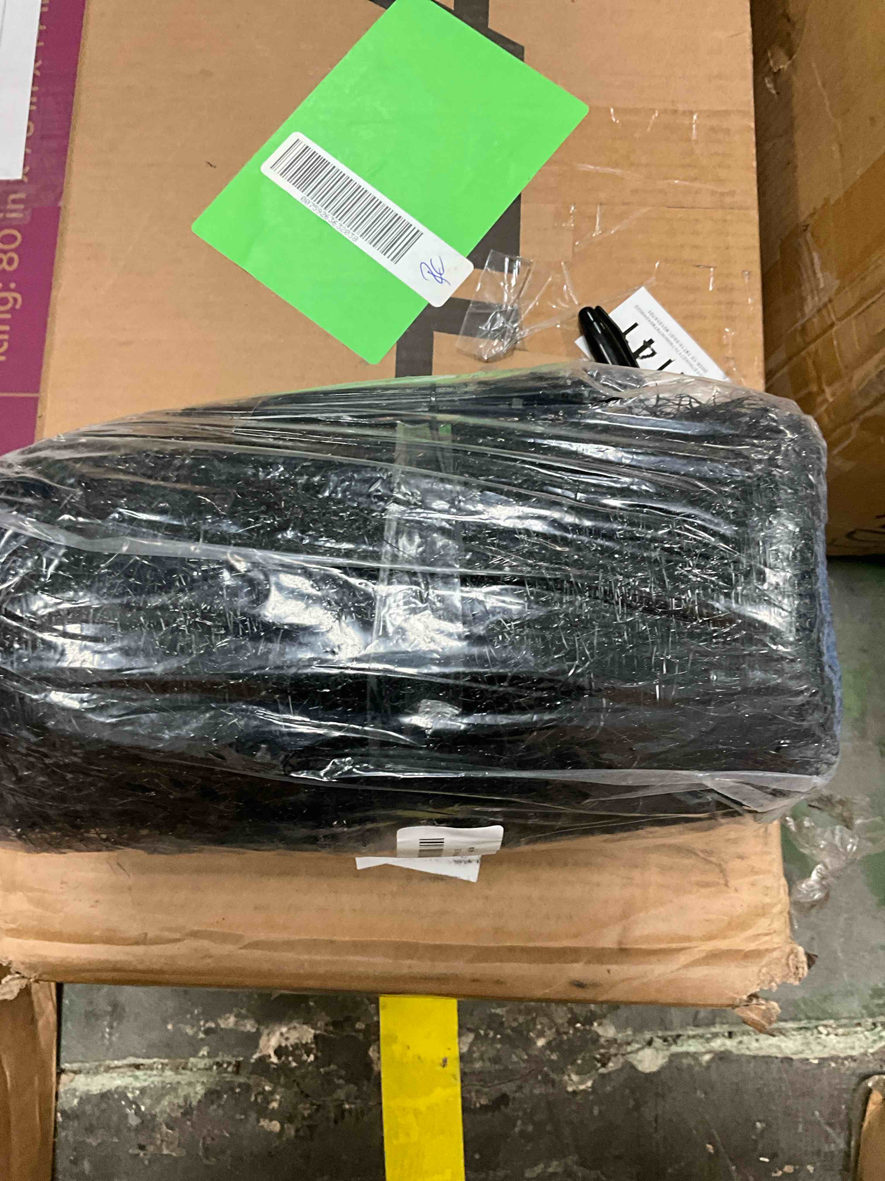 Condition photo showing Good Condition for SINWAY Garden Netting,7 x 100 Feet Reusable Chicken Wire for Plants Fruit Trees Vegetables Against Birds, Deer and Other Animals