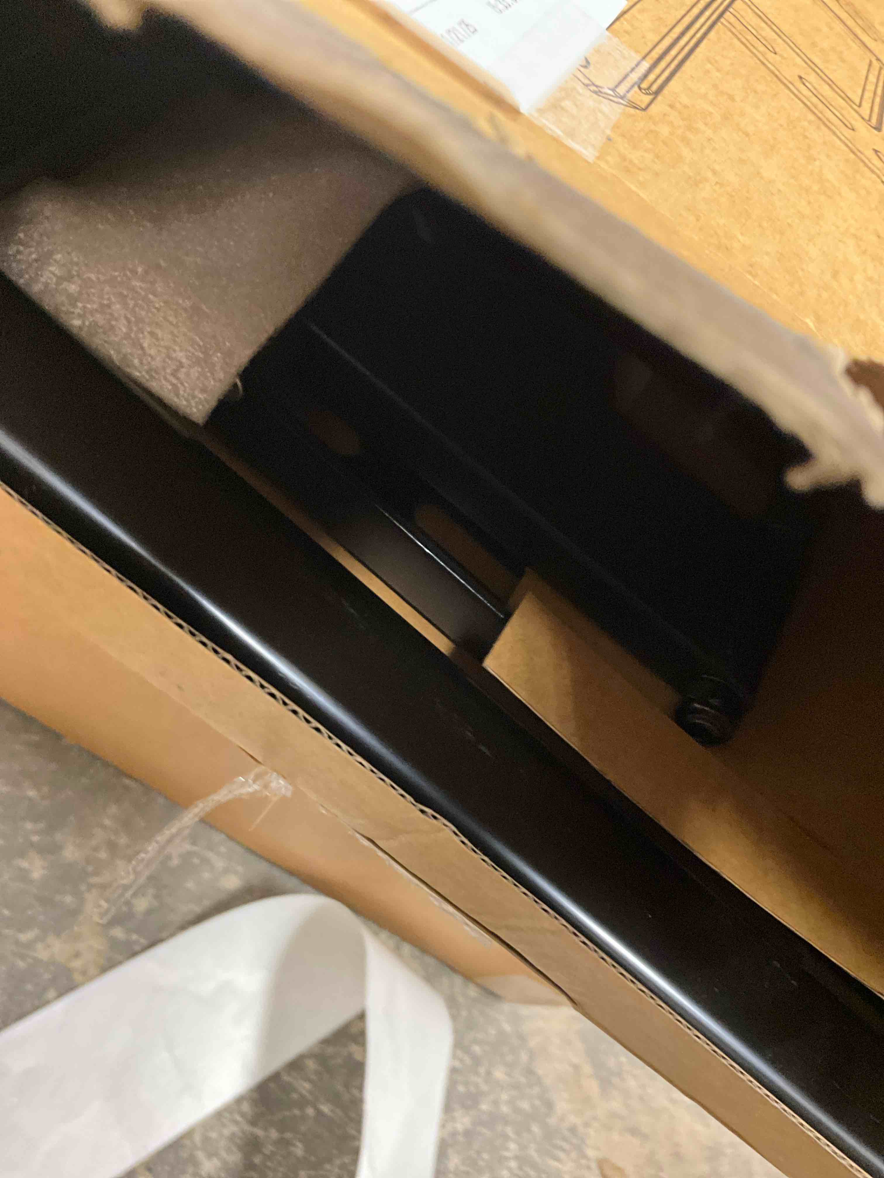 Condition photo showing New/Like New for MountLiving Ultra-slim Full Motion TV Wall Mount for 37-90" TVs, TV Mount with 90° Swivel and ±10° Tilt , Max VESA 600x400mm?up to 120lbs