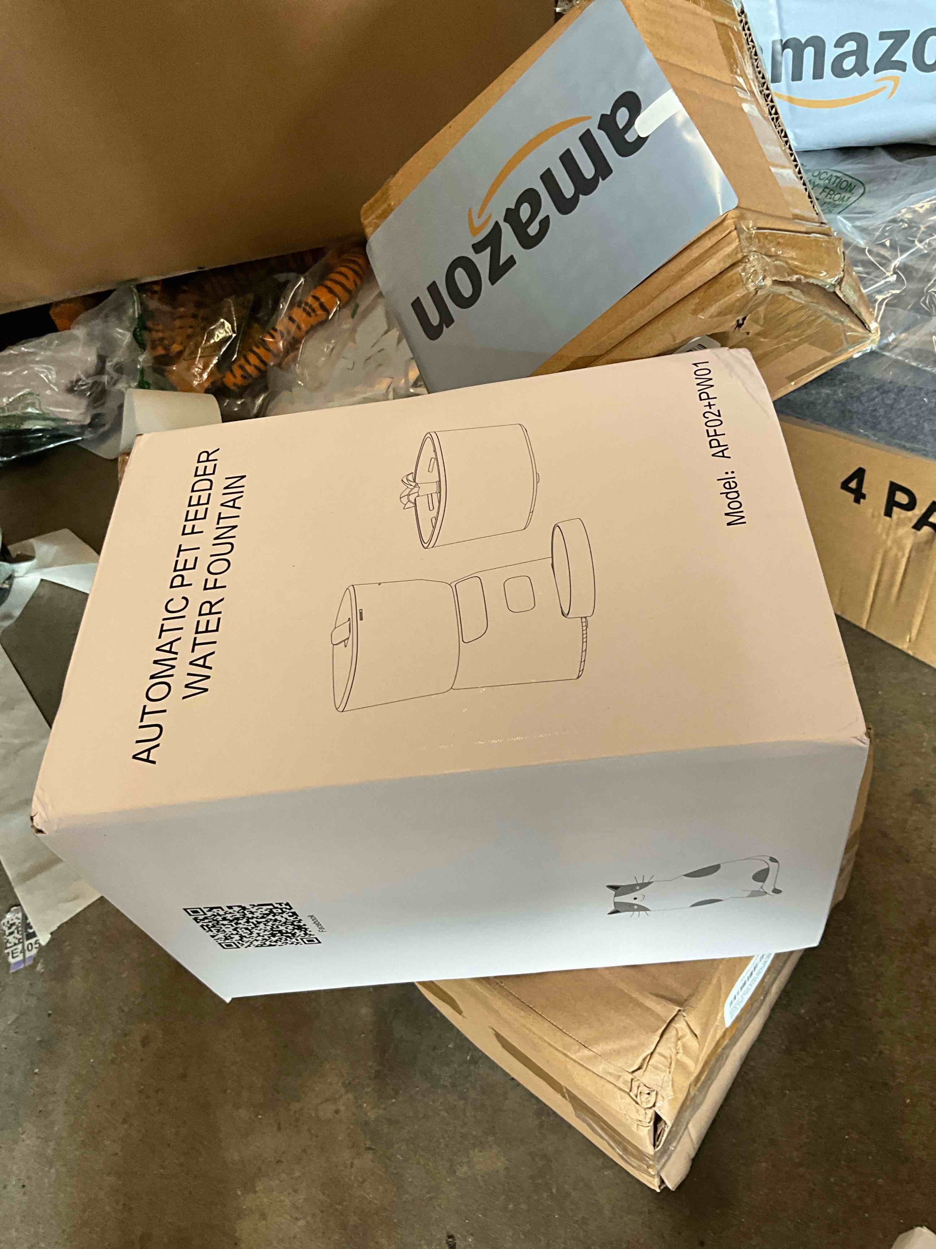 Condition photo showing Good Condition for Automatic Cat Feeder and Water Fountain, 4L/16 Cups Timed Cat Dry Food Dispenser, 10s Meal Call, 20 Portions 6 Meals Per Day, 2L Cats Fountains for Drinking with Filter, Pet Feeder for Dog Black 4L/16 Cups Black