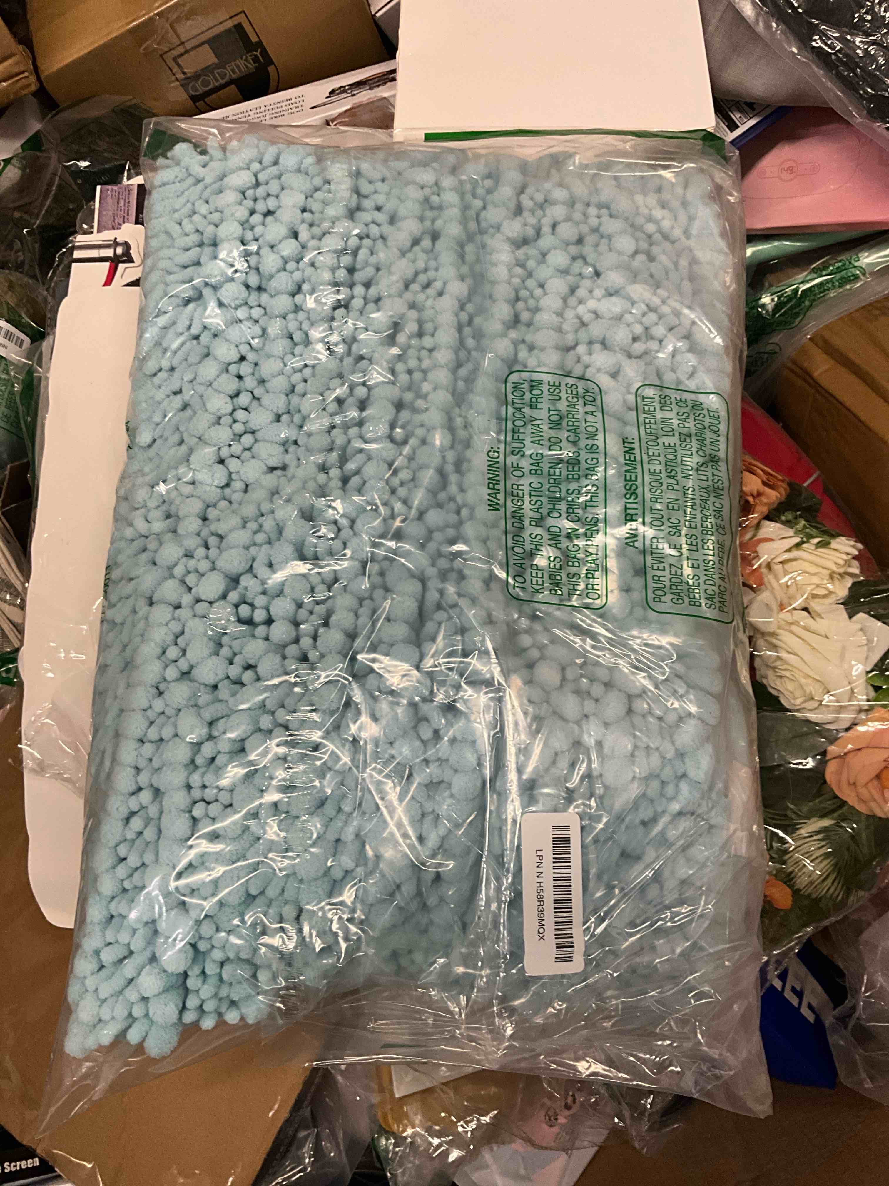 Condition photo showing Good Condition for Smiry Bathroom Rugs Mat 36x24, Extra Soft Absorbent Chenille Bath Rugs, Non Slip Rubber Backing Machine Washable Quick Dry Bath Mats for Bathroom Floor, Tub, Shower, Home Decor Accessories, Sky Blue