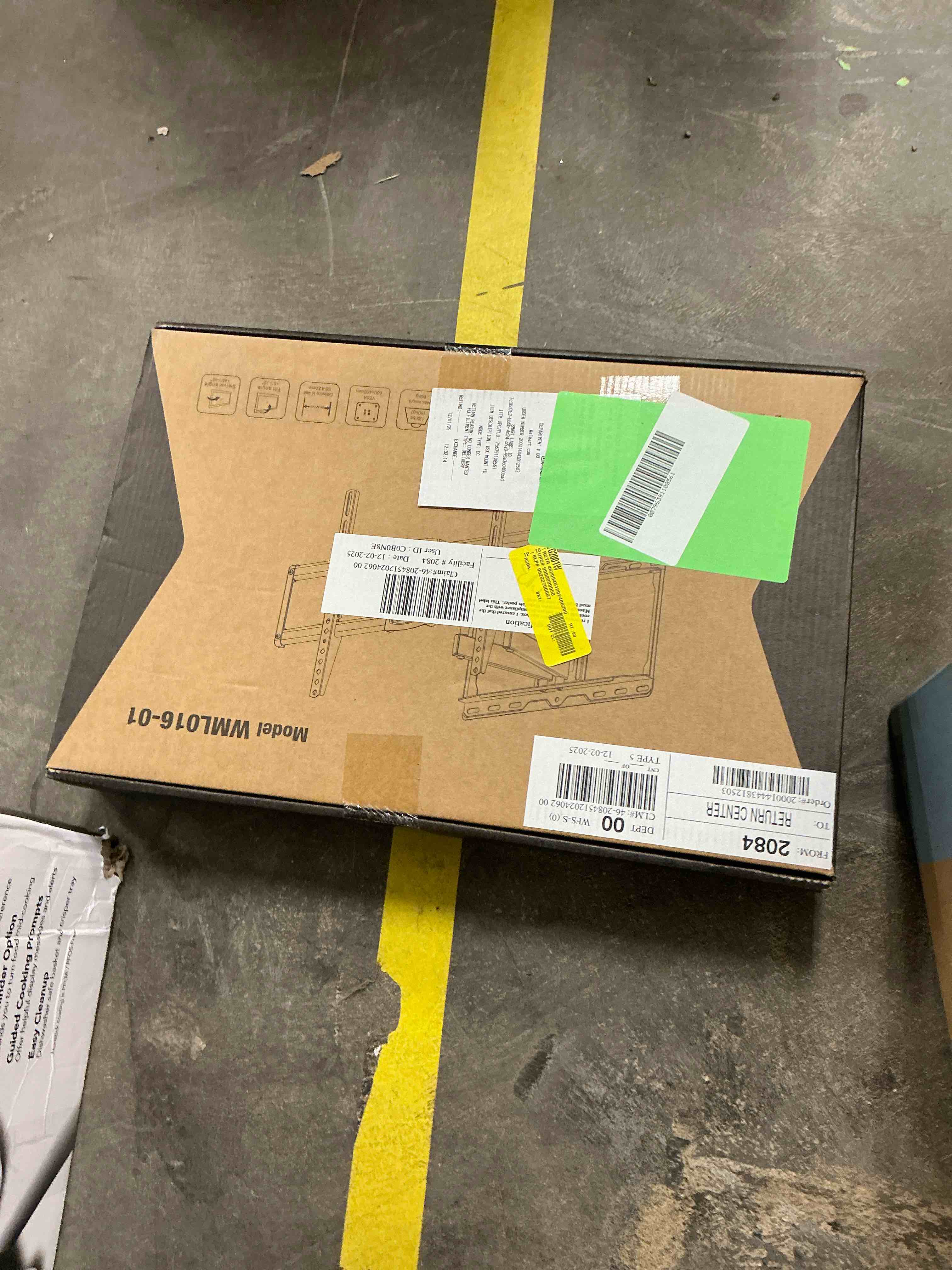 Condition photo showing New/Like New for USX MOUNT Full Motion TV Wall Mount for 47-90 inch TVs Swivels Tilts Extension Rotation Holds up to 132lbs Max VESA 600x400mm  Fit 16  Wood Stud